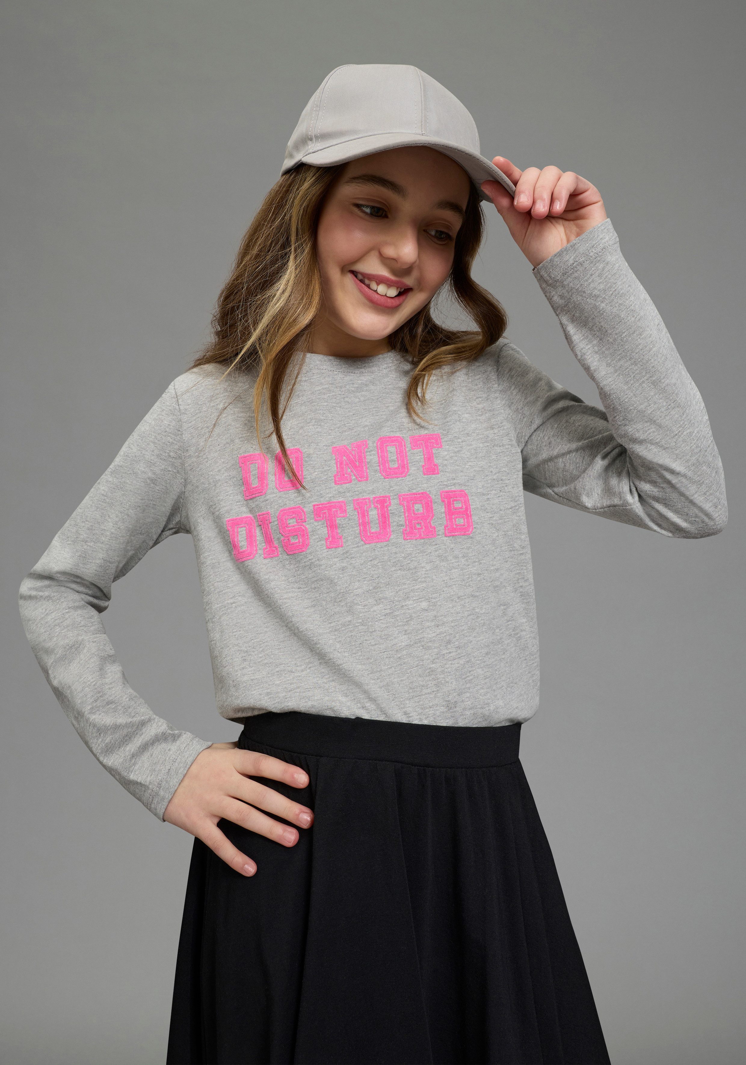 KIDSWORLD Langarmshirt Cooler Spruch: DO NOT DISTURB! - Nicht stören! modischer Stil, Langarm, bedruckte Optik mit Statements