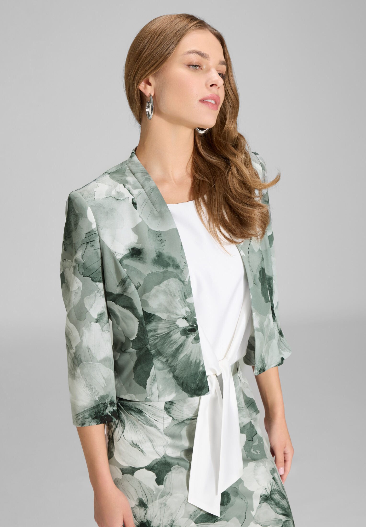 SWING Jackenblazer - Taillierte Jacke aus bedrucktem Scuba Figurbetonte Passform