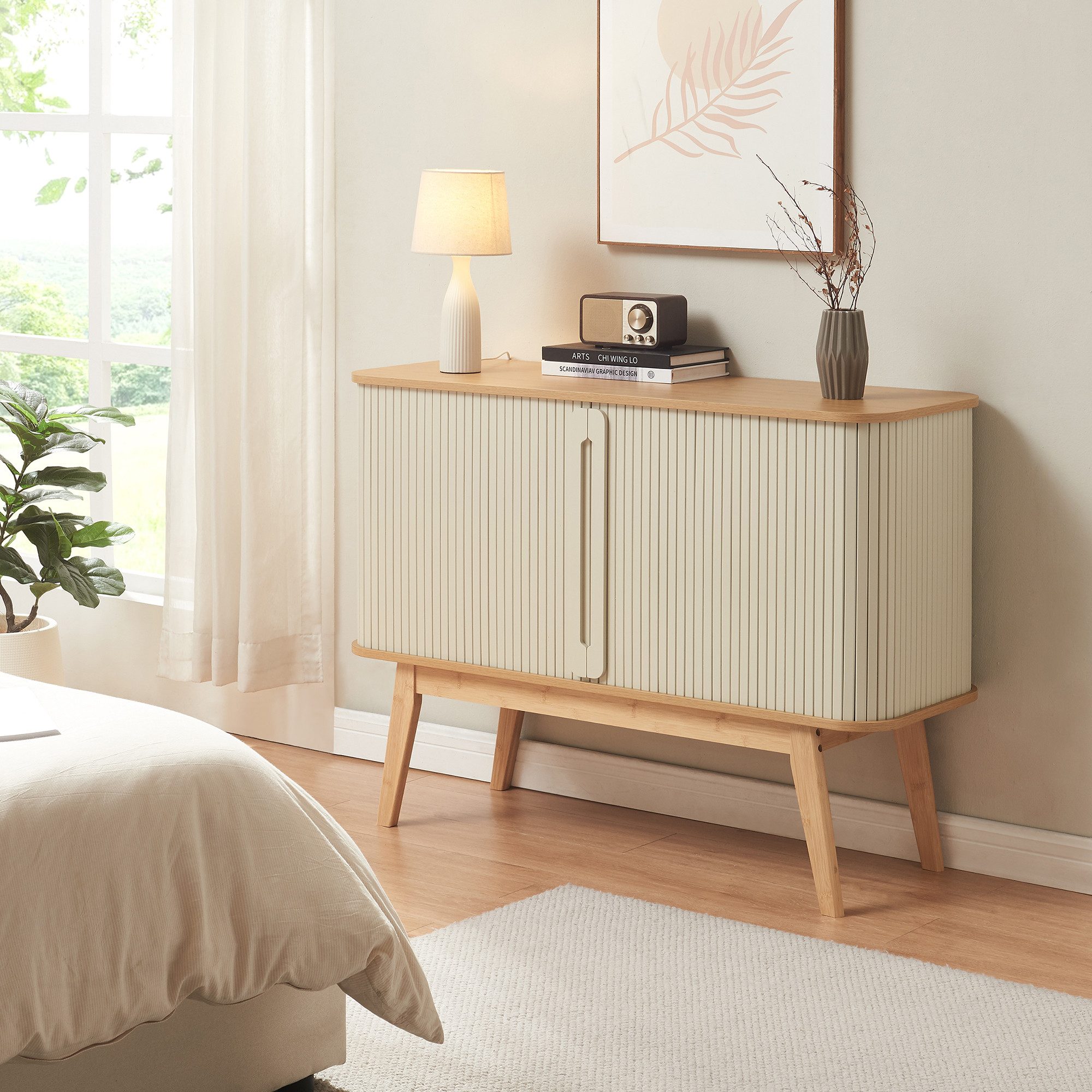en.casa Kommode, »Tysvær« mit 2 Schiebetüren 110 x 40 x 80 cm Bambus/Cremeweiß