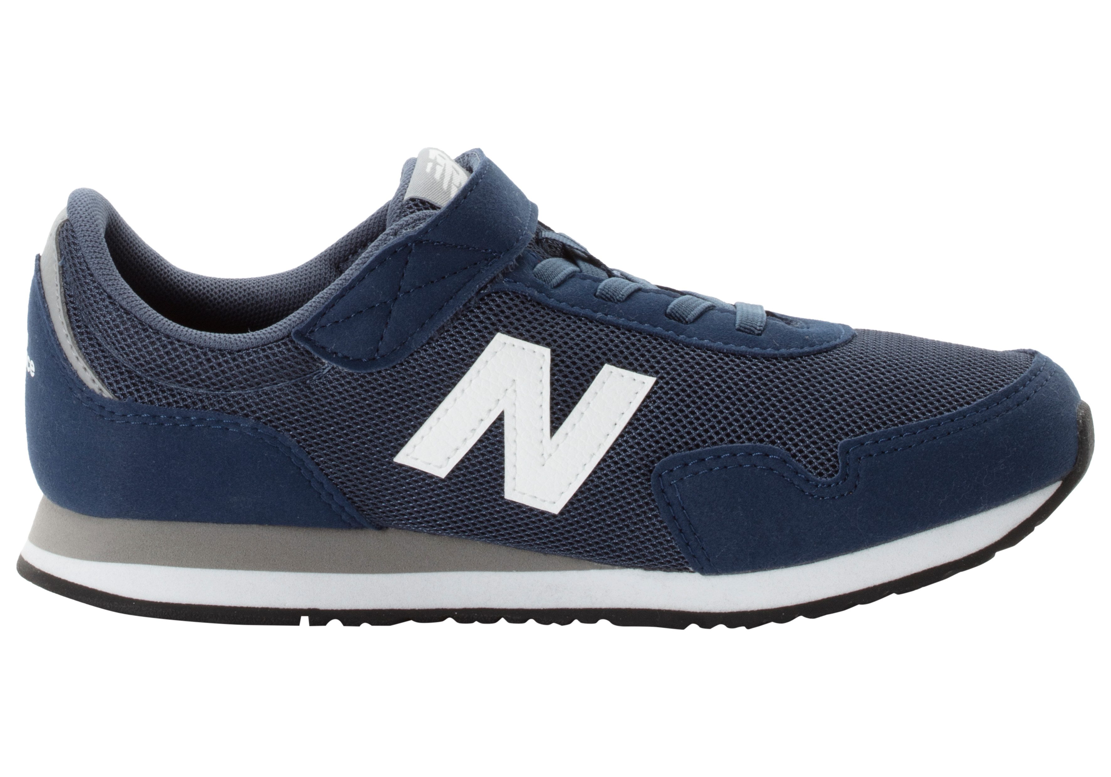 New Balance PV32 Sneaker