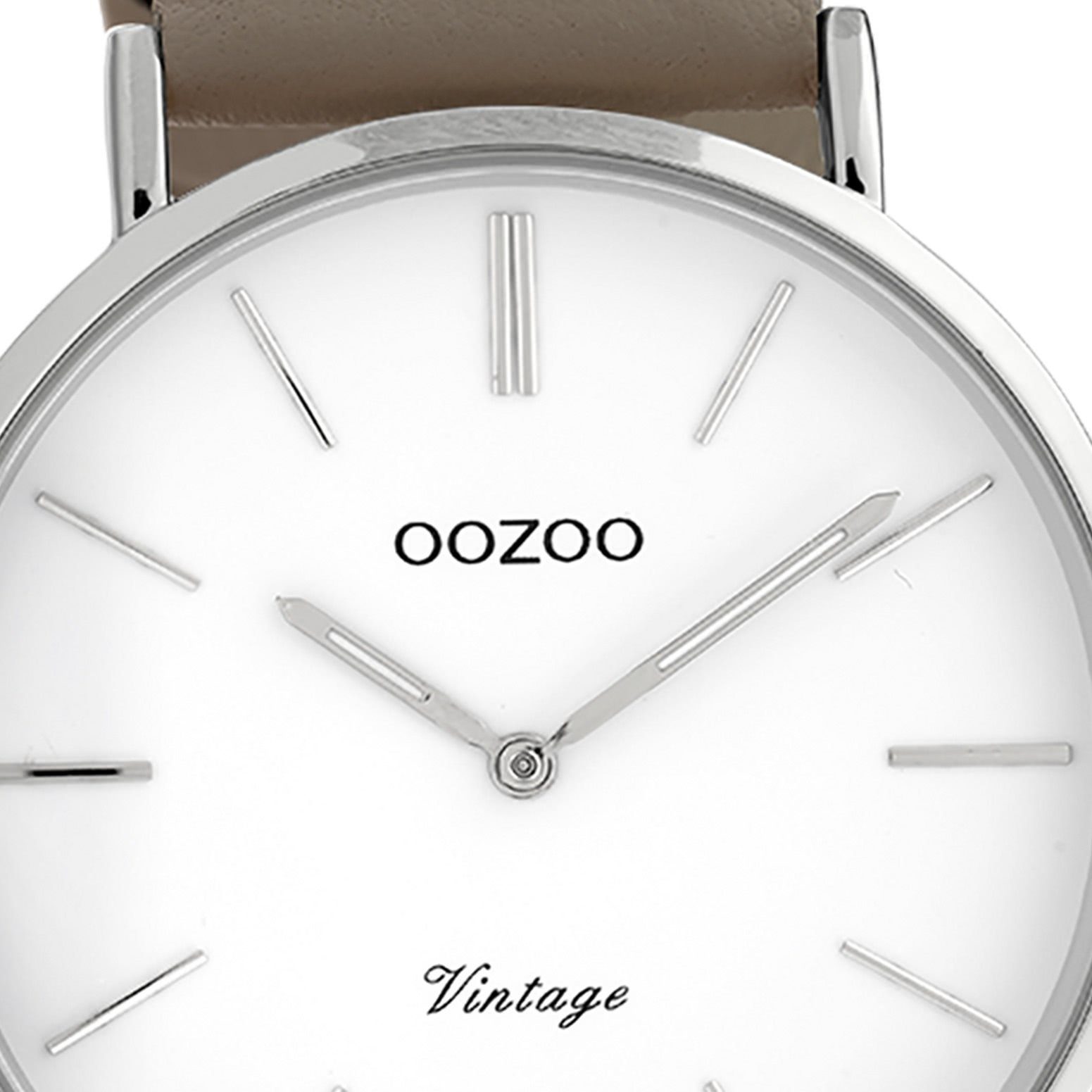 OOZOO Quarzuhr Oozoo 40mm) groß Armbanduhr Fashion-Style, Lederarmband, Damenuhr Leder, rund, Slim Indizes (ca. Damen silberne Ultra