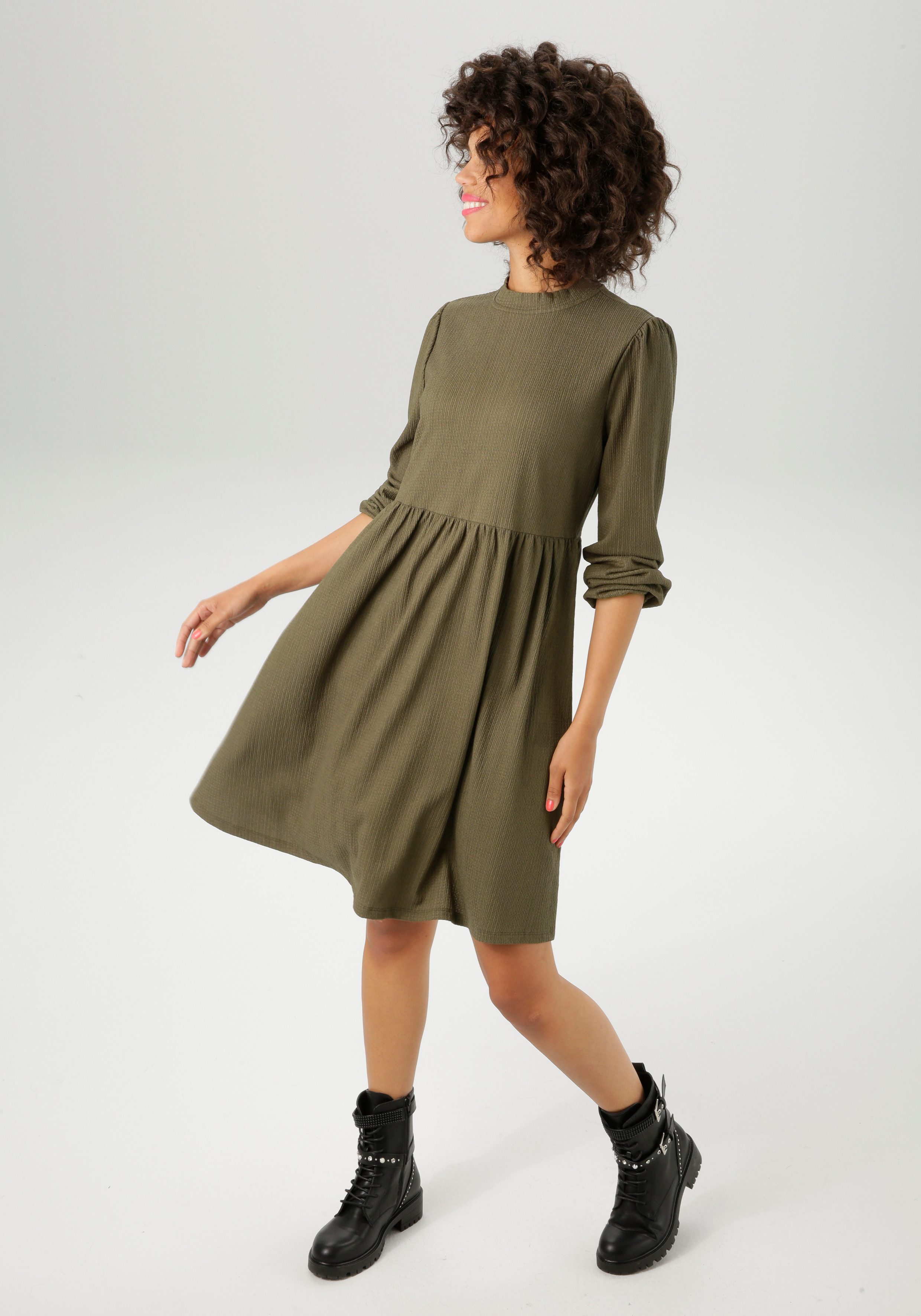 Aniston CASUAL Jerseykleid aus strukturierter, elastischer günstig online kaufen