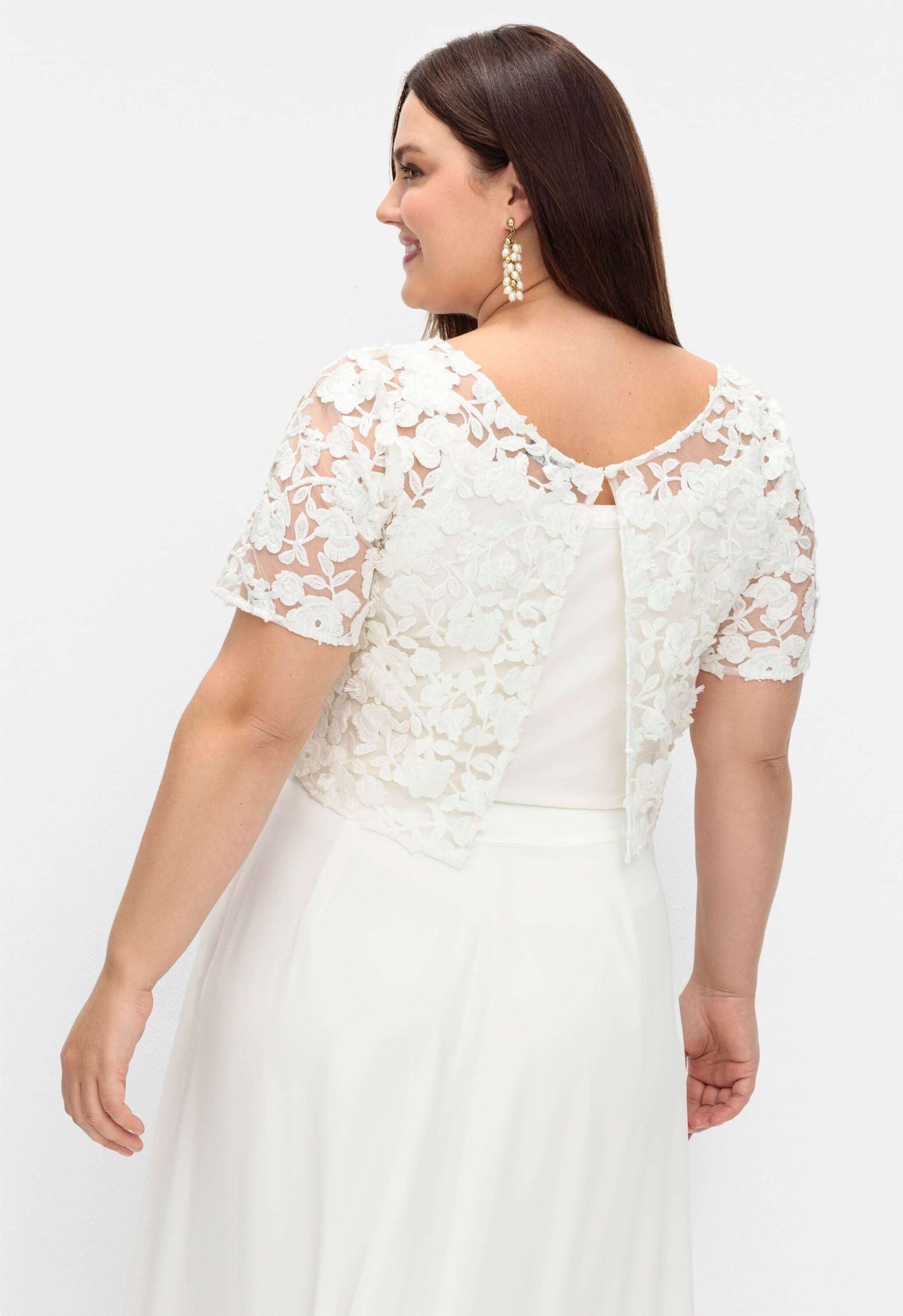 Sheego T-Shirt Shirttunika Kurzarm aus floraler Spitze, im Rücken offen