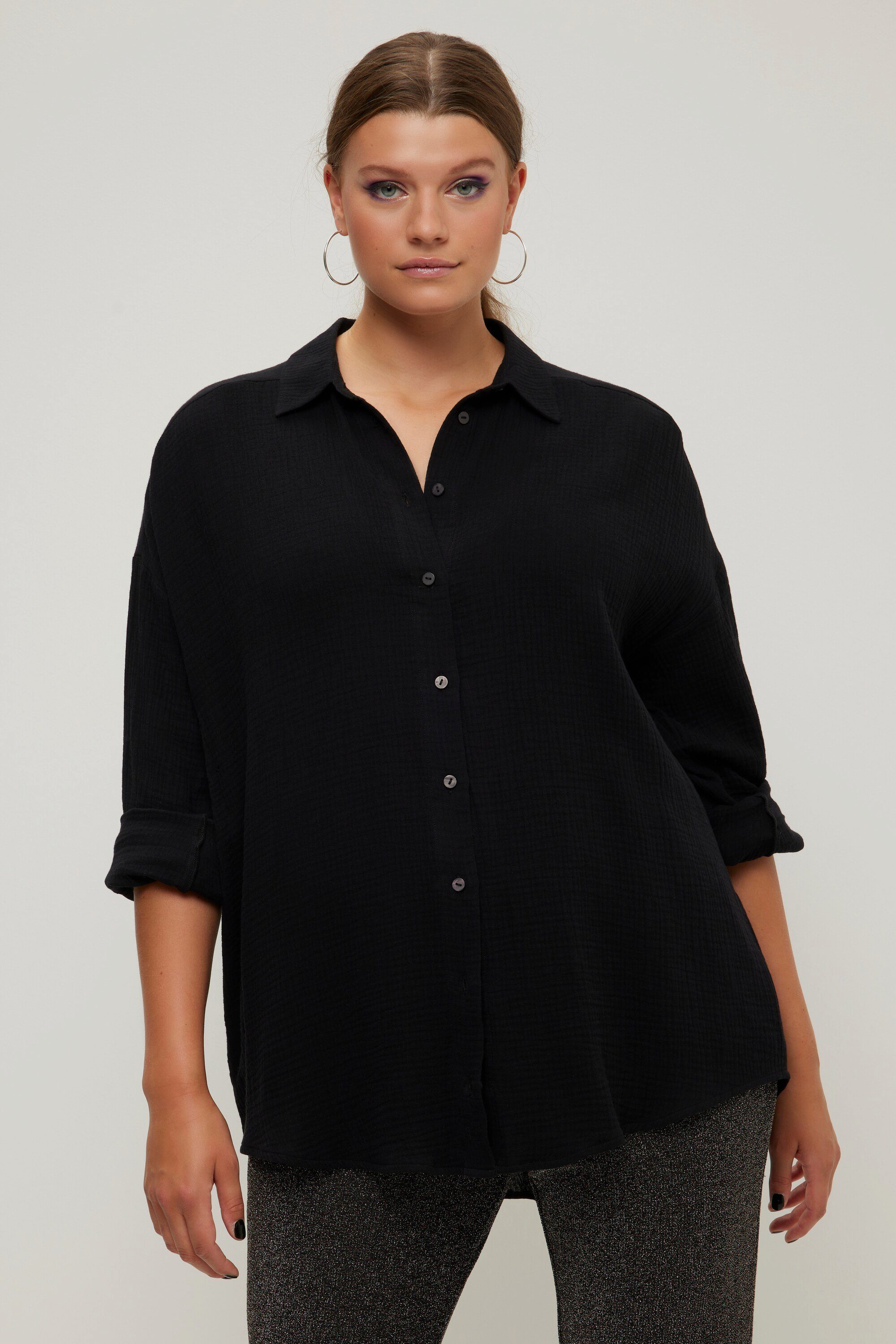 Studio Untold Hemdbluse Bluse oversized Musselin Rückenherz aus Pailletten schwarz