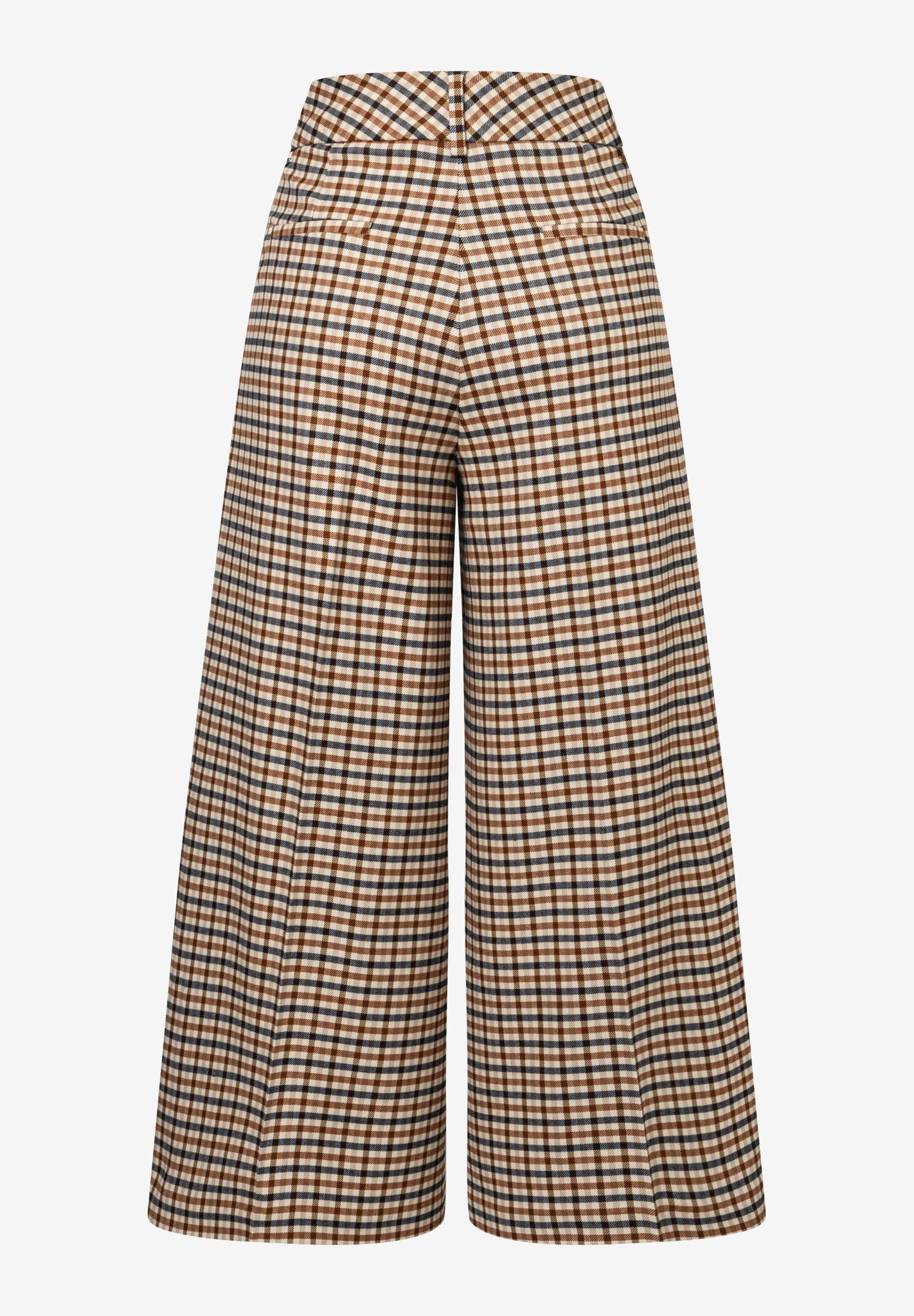 MORE&MORE Shorts