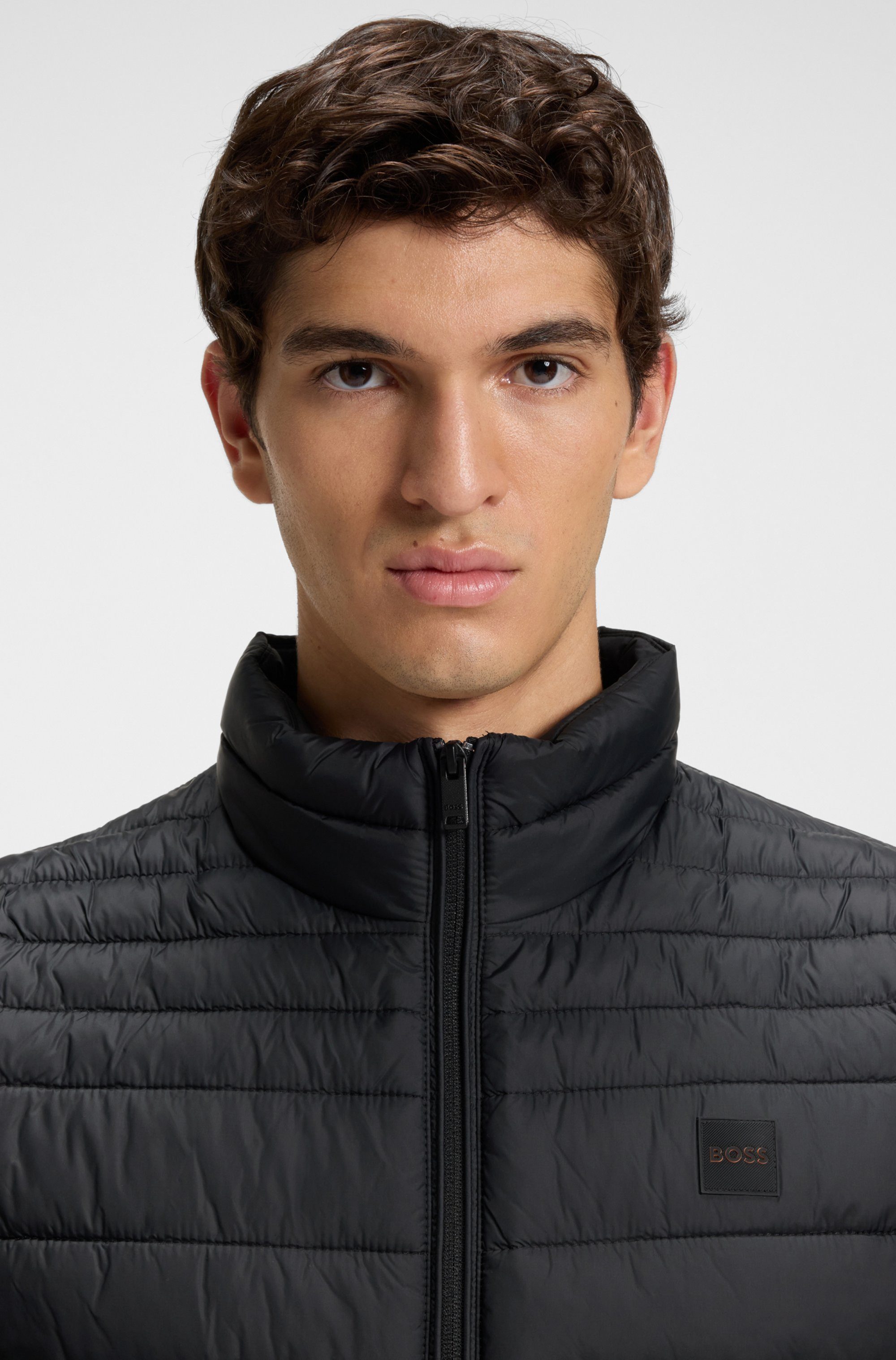 BOSS ORANGE Steppweste Odeno Stehkragen, slim fit, kurze Länge günstig online kaufen