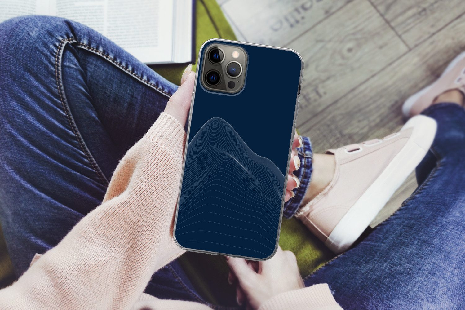 MuchoWow Handyhülle für Apple iPhone 12 Pro Linien - Abstrakt - Blau - Weiß, Smartphone-Bumper, Print, Handy Schutzhülle Dünn