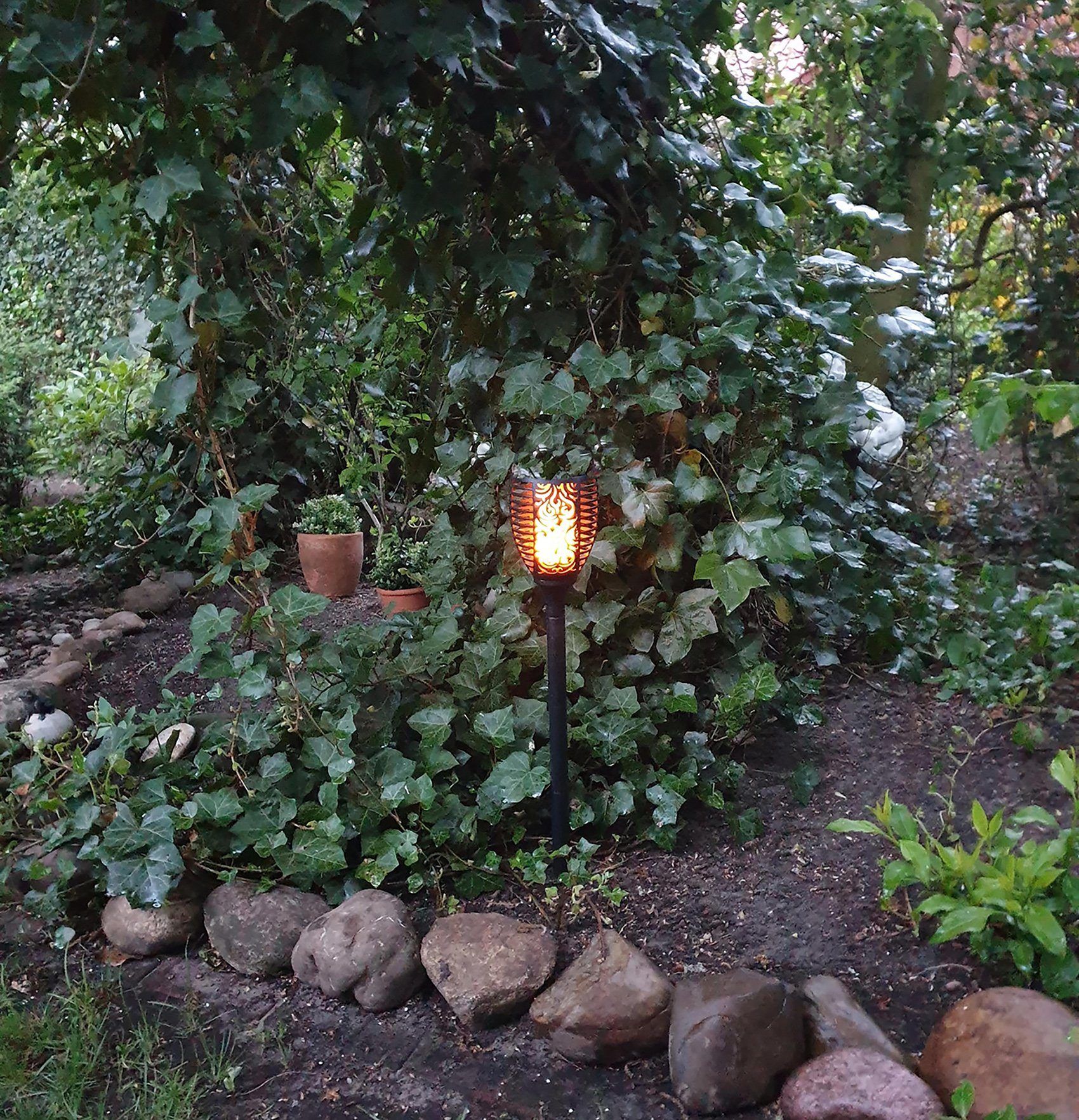 Solarfackeln 2 Stück Gartenfackeln mit flackerndem Flammeneffekt 73 cm Gardendeko Solarleuchte Fackel Flackereffekt Solarlampen Gartenleuchte LED 