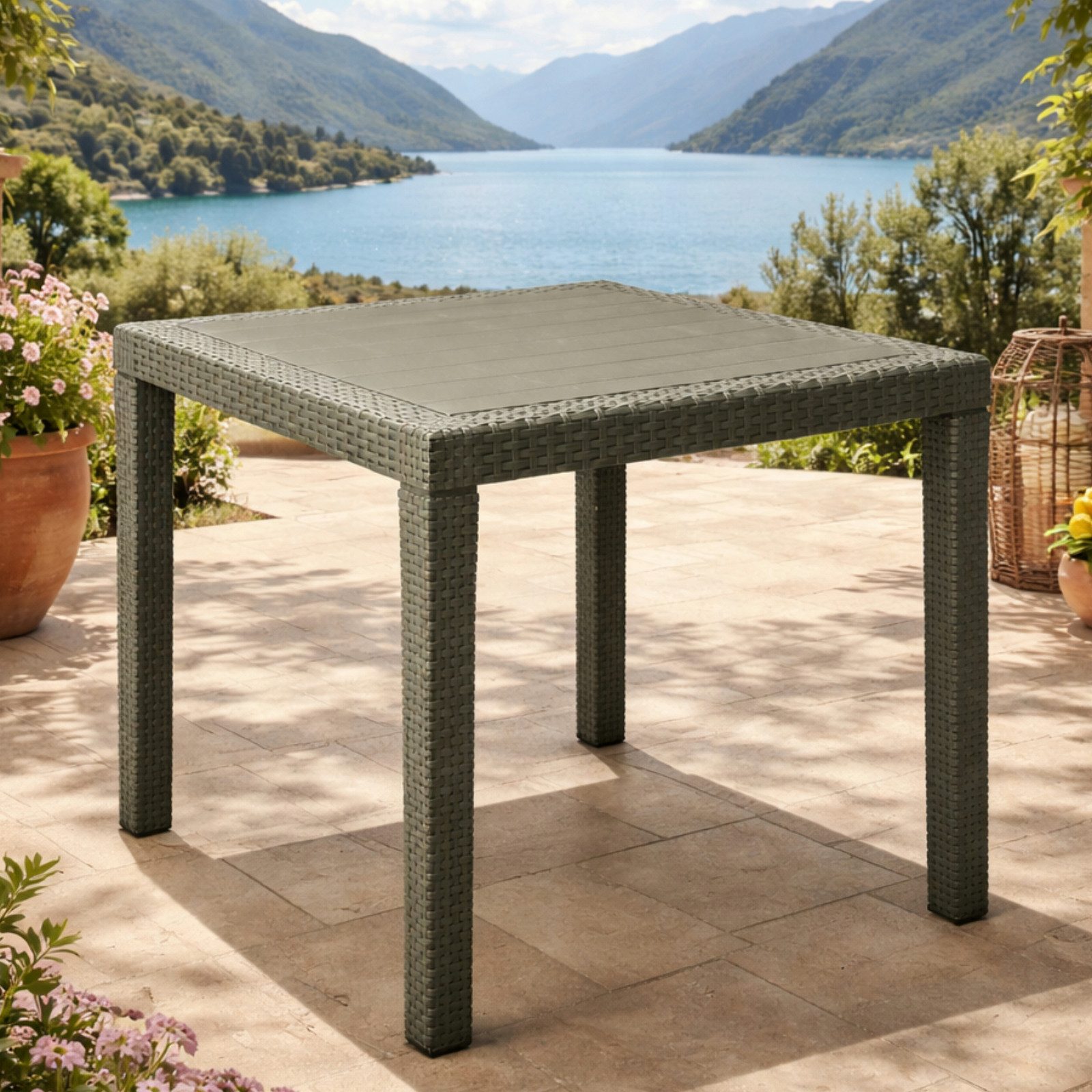 Progarden Gartentisch Balkontisch Terrassentisch Rattanoptik Bistrotisch 80x80cm Grün (1-St), UV-Beständig, Robust, Wetterfest, Made in Italy, Hochwertig