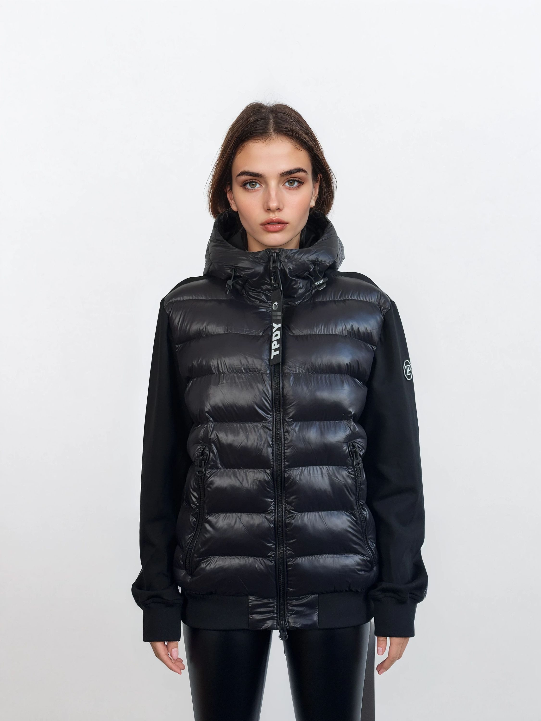 trueprodigy Steppjacke Atos F Glänzende gesteppte Optik vorne