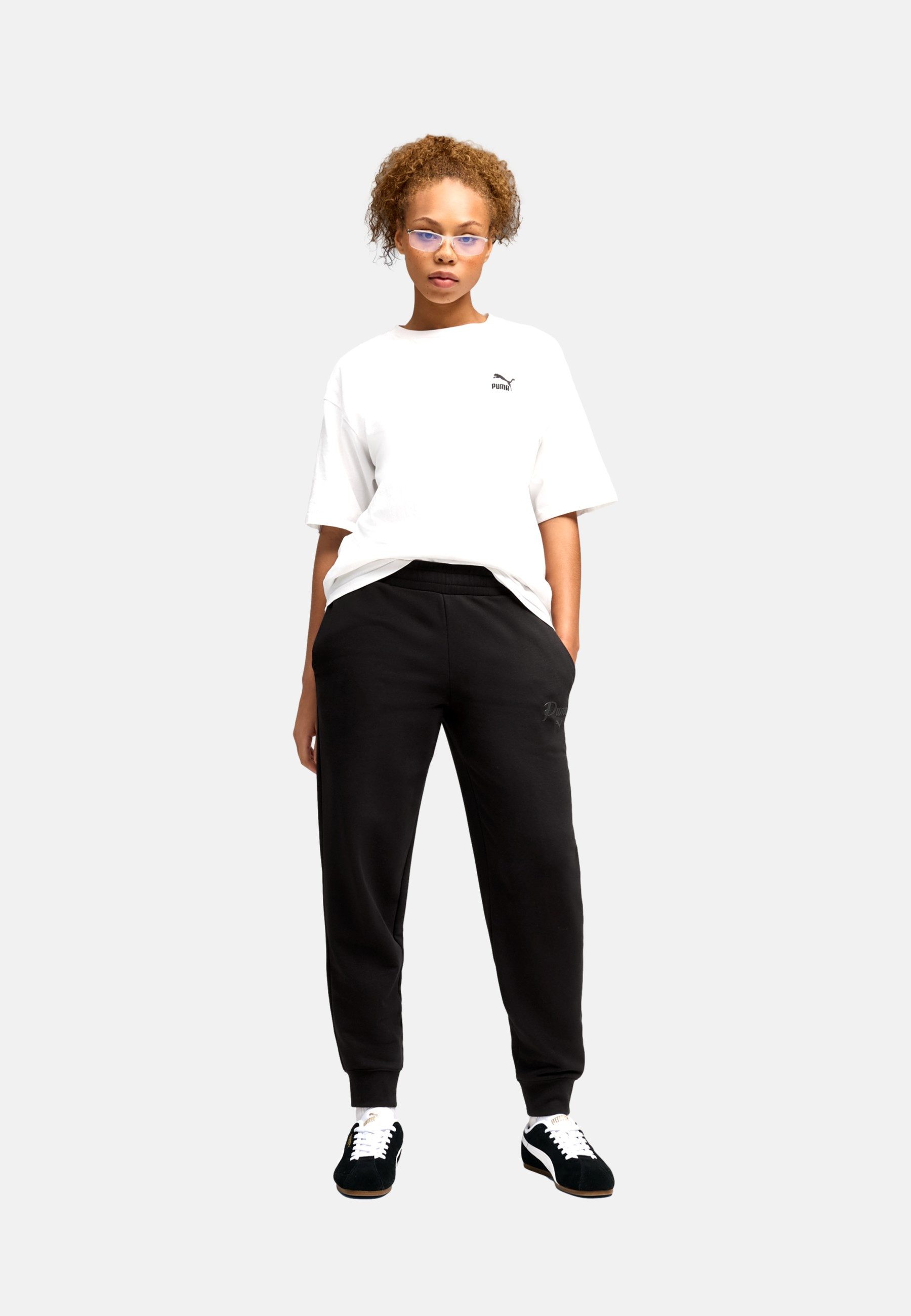 PUMA Sweathose Sweathose ESS SCRIPT Comfort Jogginghosen (1-tlg)