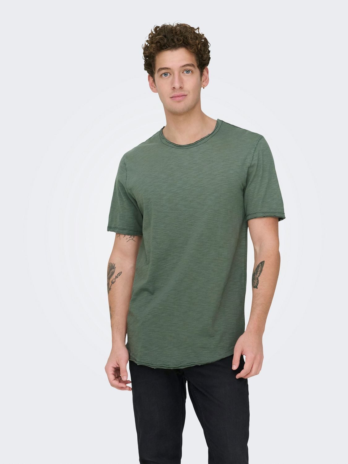 ONLY & SONS T-Shirt ONSBENNE (Set) zeitloses T-Shirt mit Overdye-Färbung für einen gewaschenen Used-Look