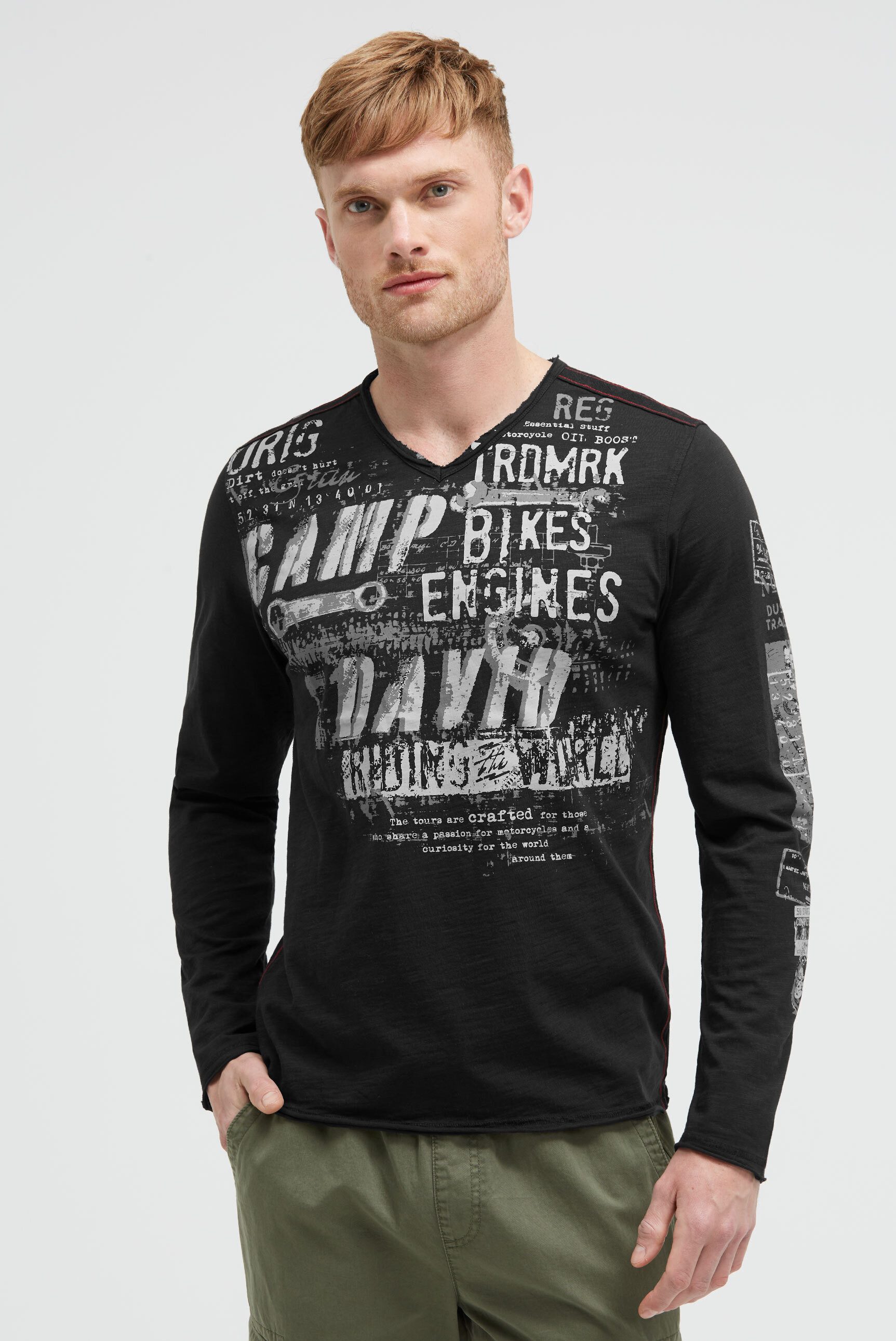 CAMP DAVID V-Shirt mit offenen Kanten