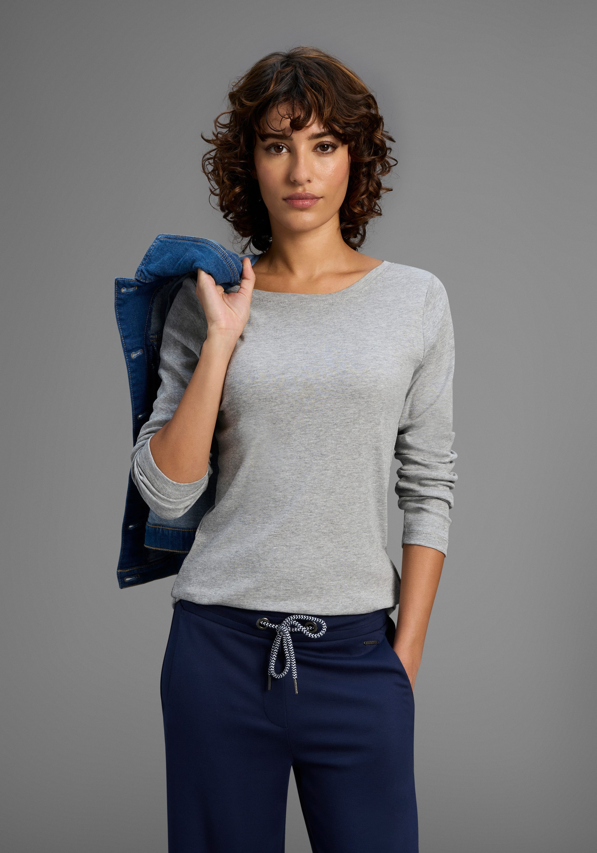 H.I.S Langarmshirt figurbetonte Passform, Feinrippstoff aus Baumwolle und V günstig online kaufen