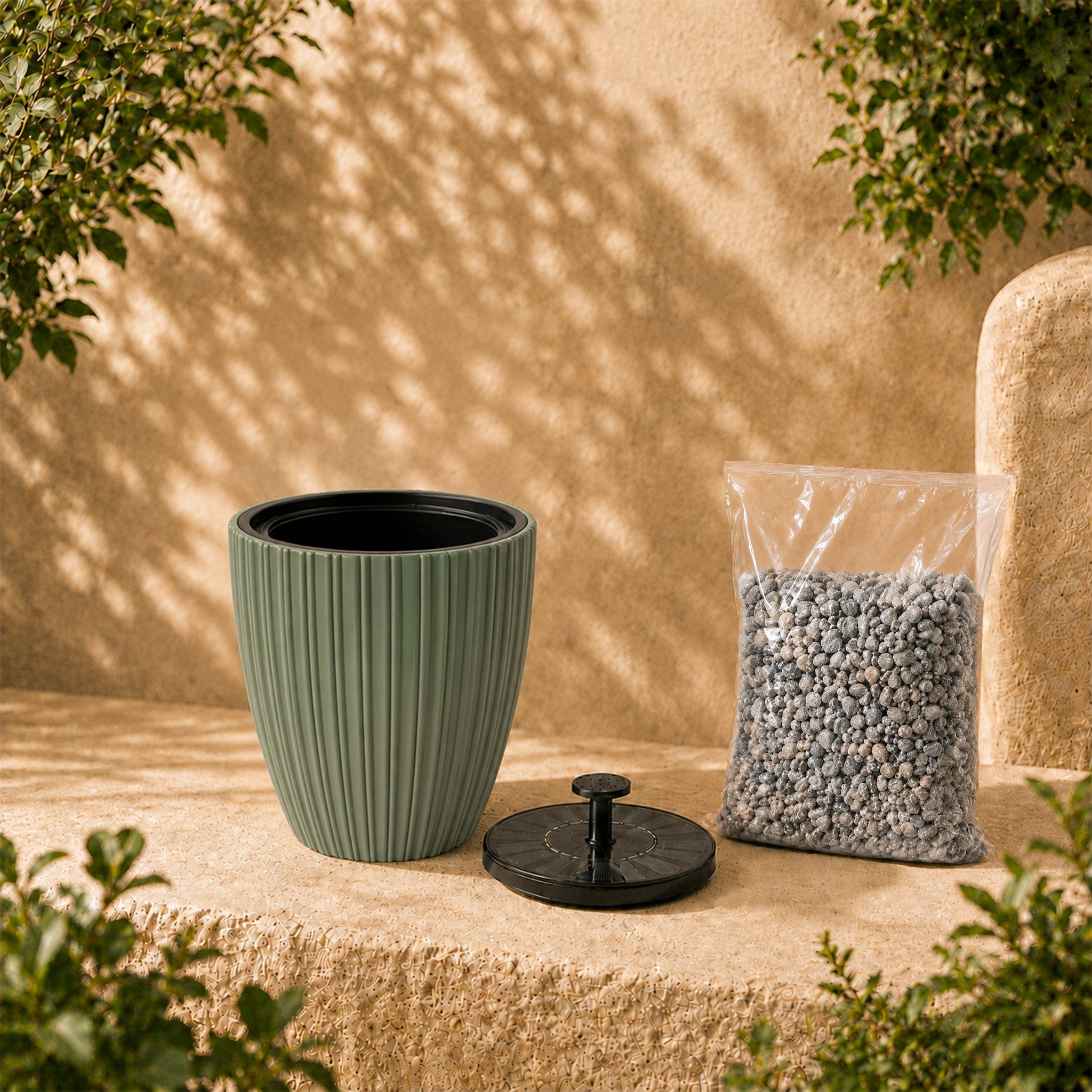 matches21 HOME & HOBBY Wasserspiel Solar Springbrunnen Premium Set mit Akku - teegrün, Ø 39 x 42 cm, (1 tlg), Solarbrunnen als Garten und Balkon Zierbrunnen