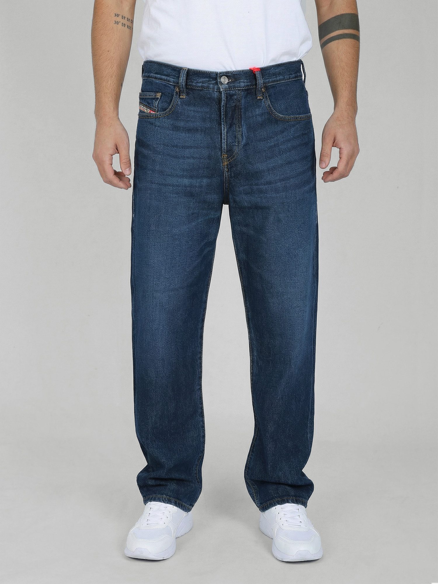 Diesel Straight-Jeans klassischer Regular Fit - 2020 D-Viker 09C03 bequemer günstig online kaufen