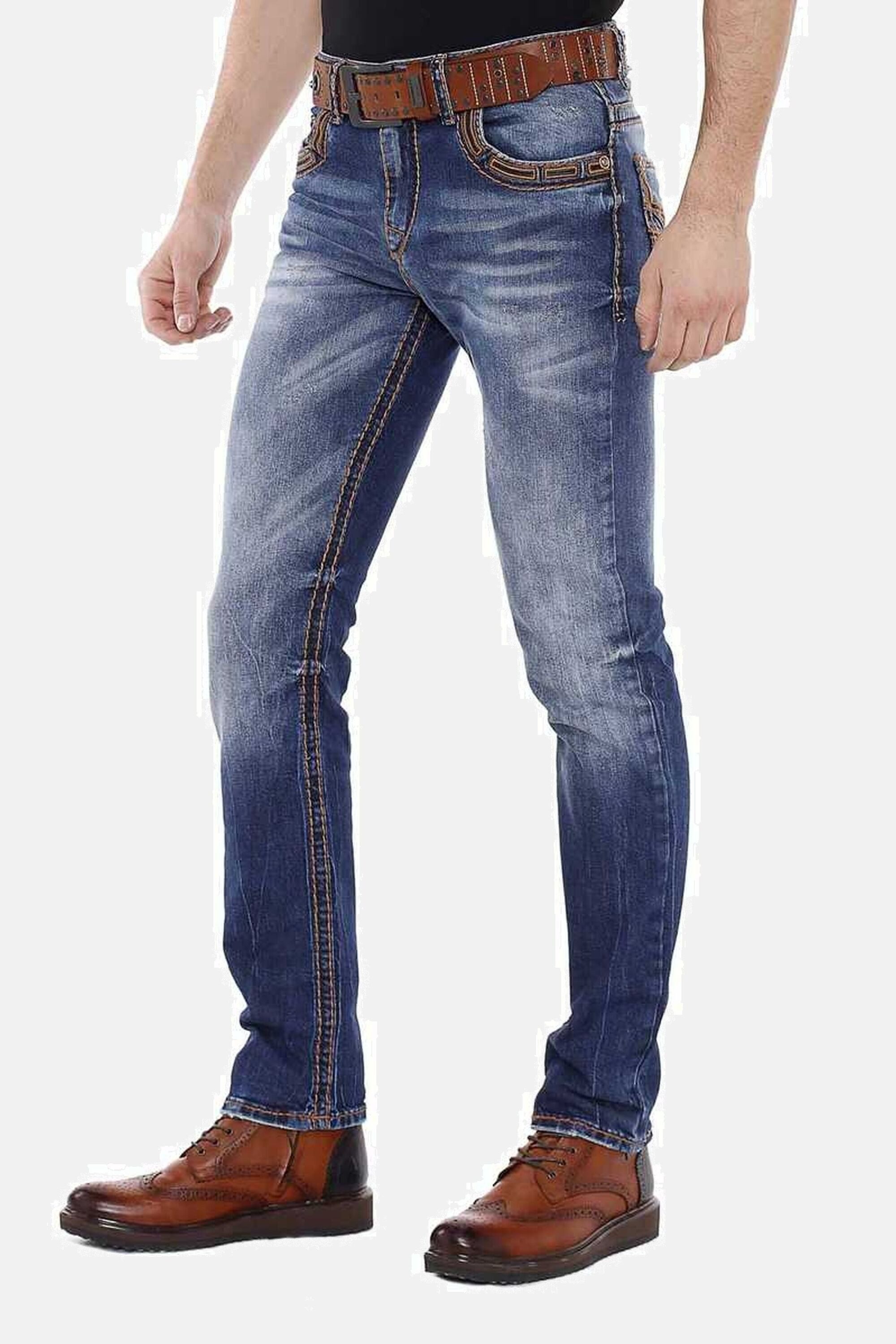 Cipo & Baxx Slim-fit-Jeans Jeans mit bestickten Gesäßtaschen, CD-483