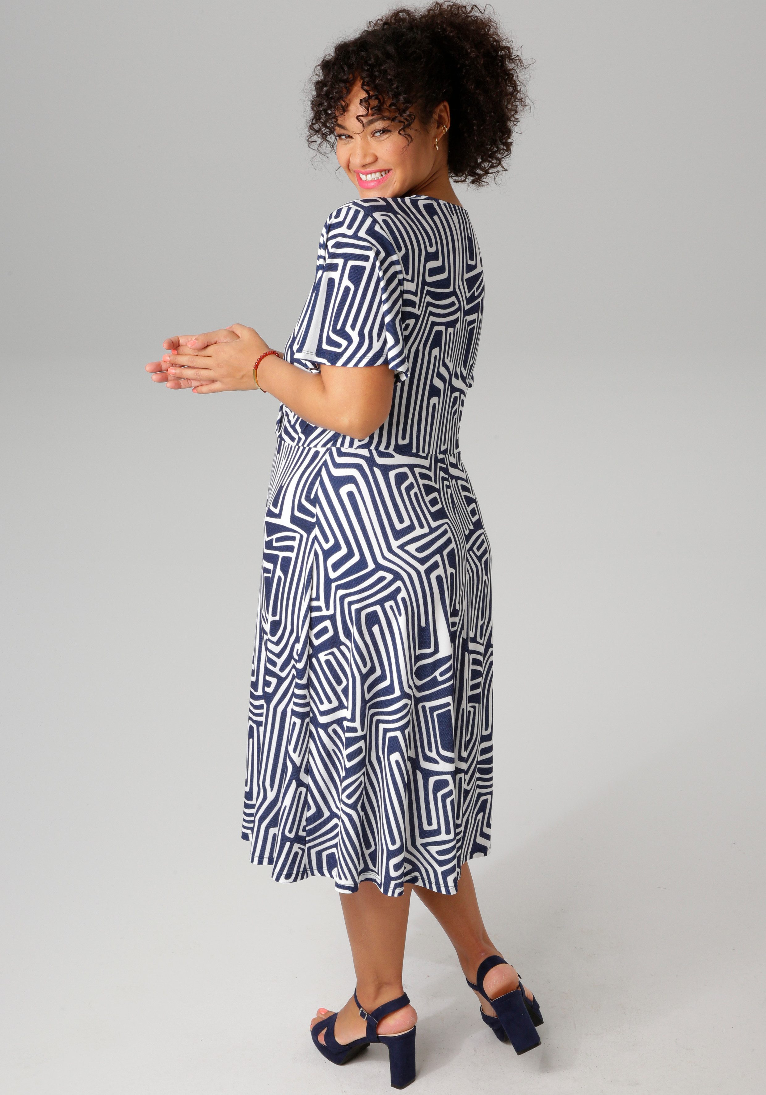 Aniston PLUS Jerseykleid mit V-Ausschnitt in günstig online kaufen