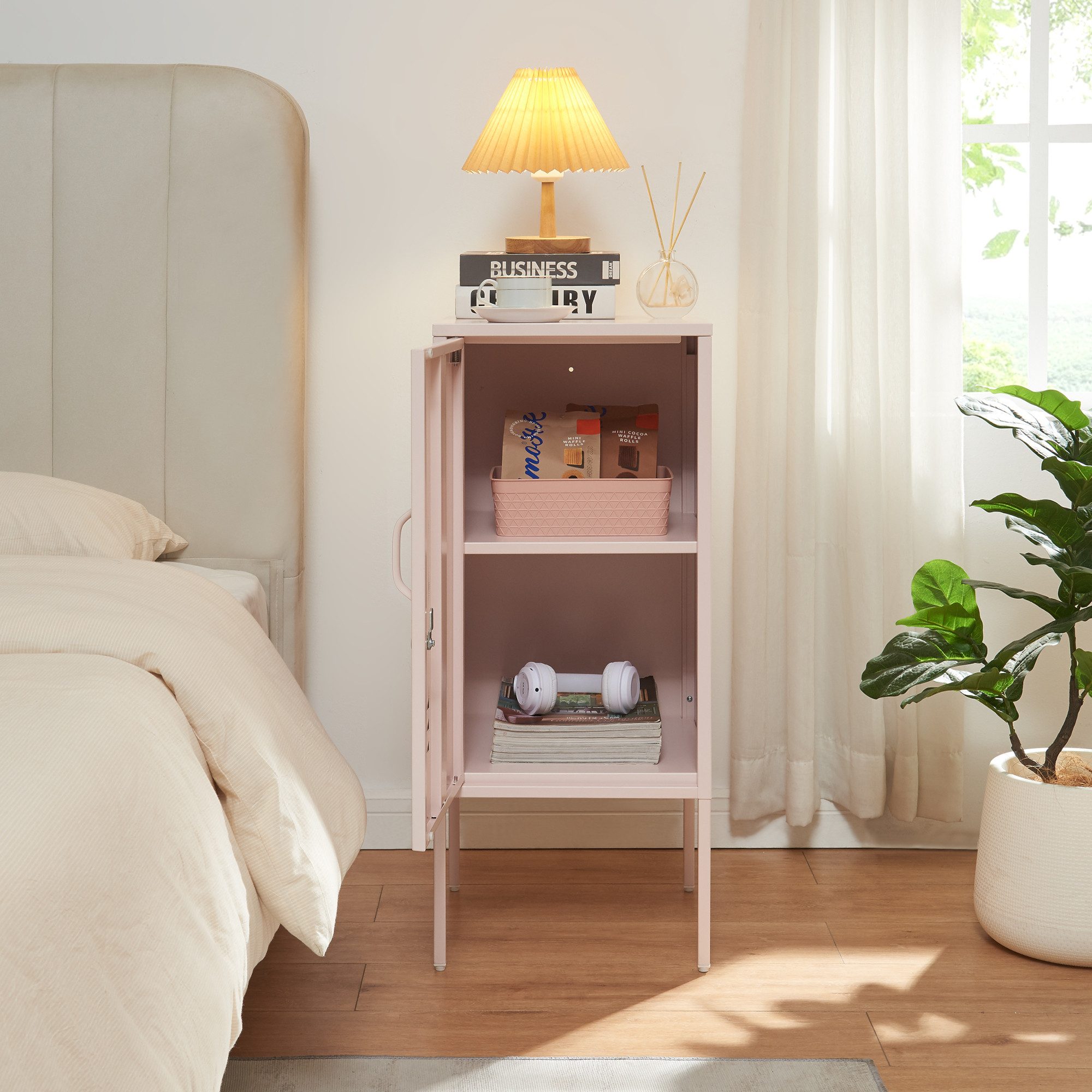 en.casa Nachtschrank »Hausjärvi« mit abschließbarer Tür 82 x 35 x 35 cm Stahl Rosa