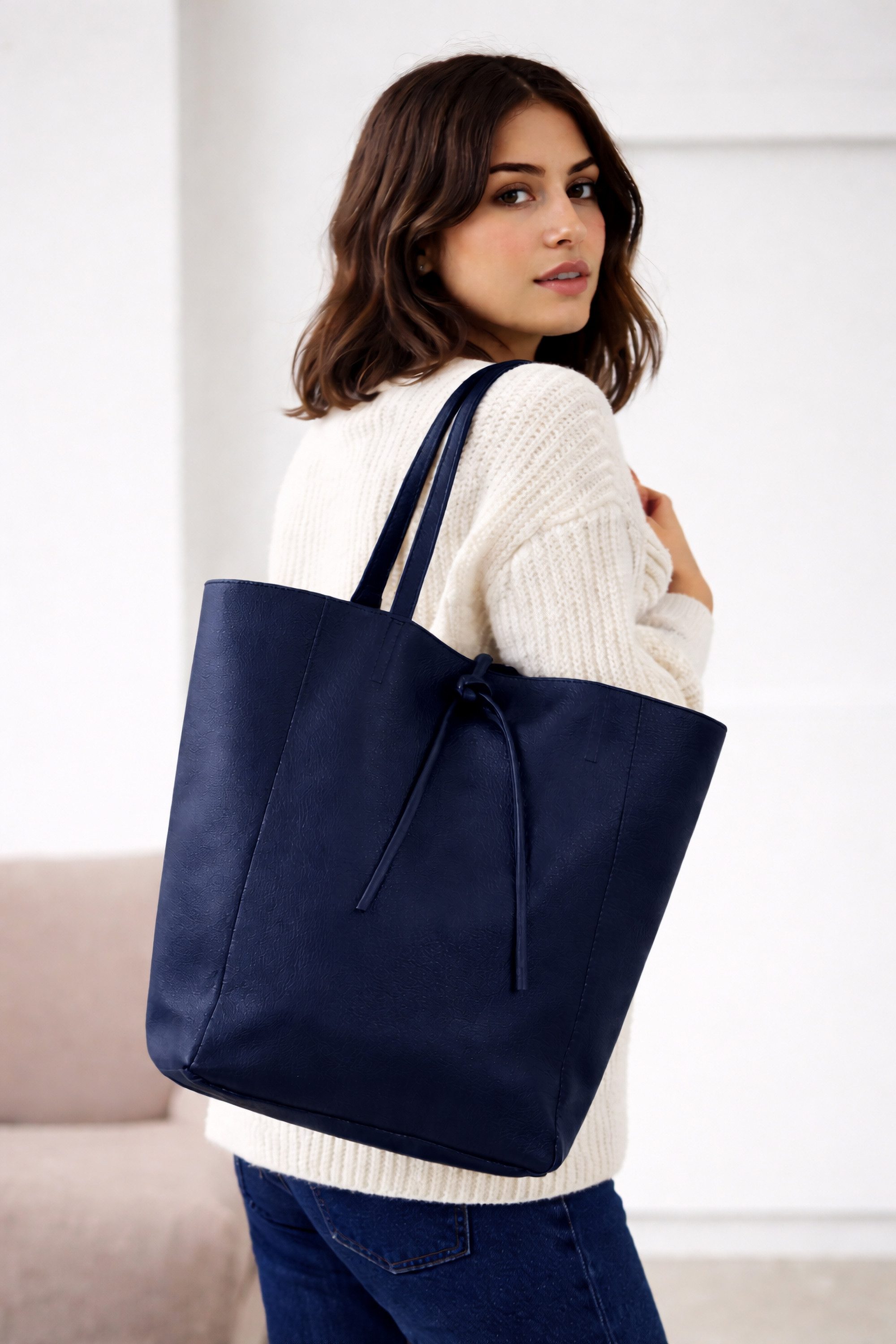 COLLEZIONE ALESSANDRO Schultertasche EasyGo, aus softem Leder, Made in Italy