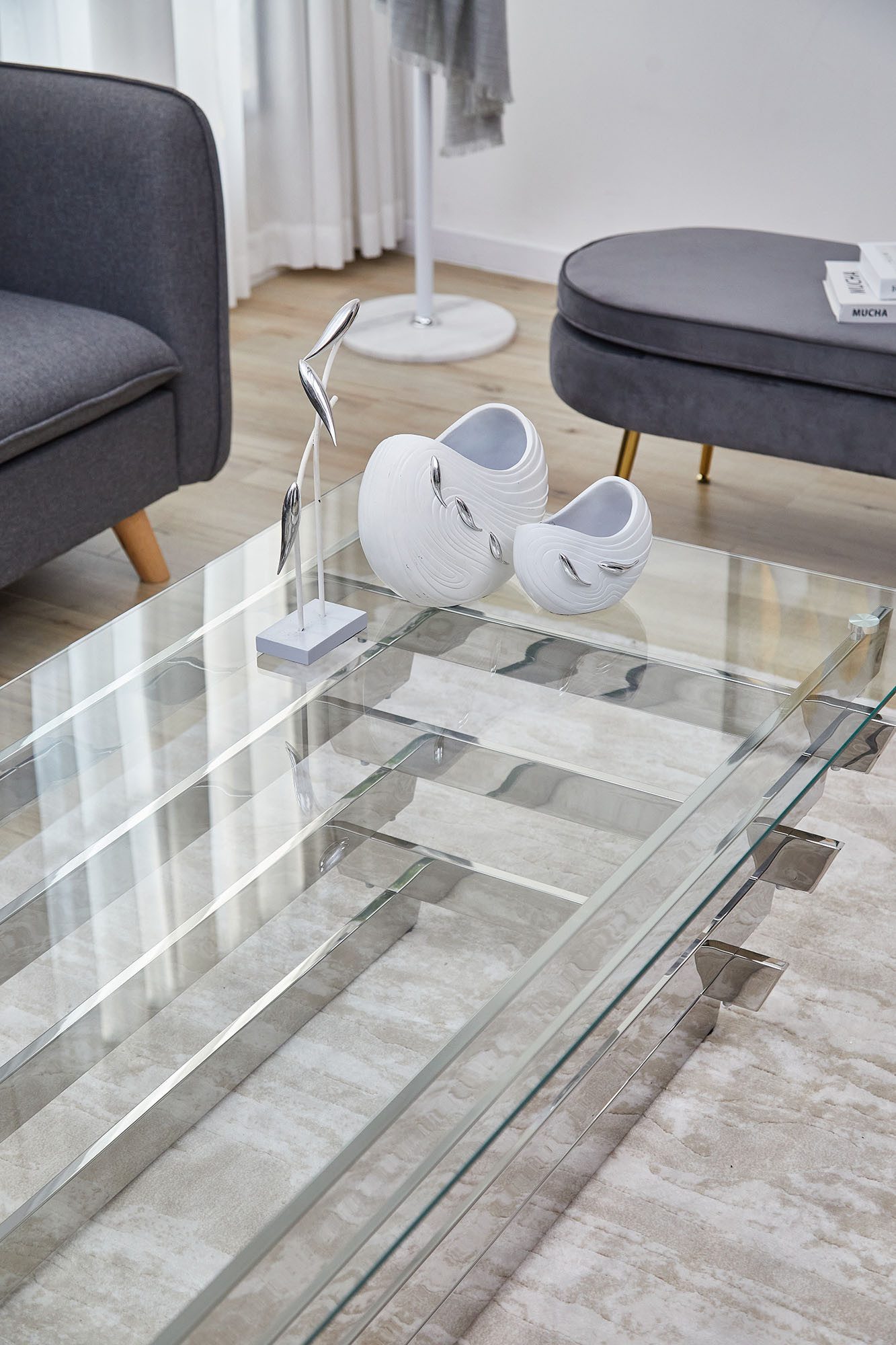 SalesFever Couchtisch Eleganter Tisch für Wohnzimmer, Edles Design-Gestell aus rostfreiem Stahl