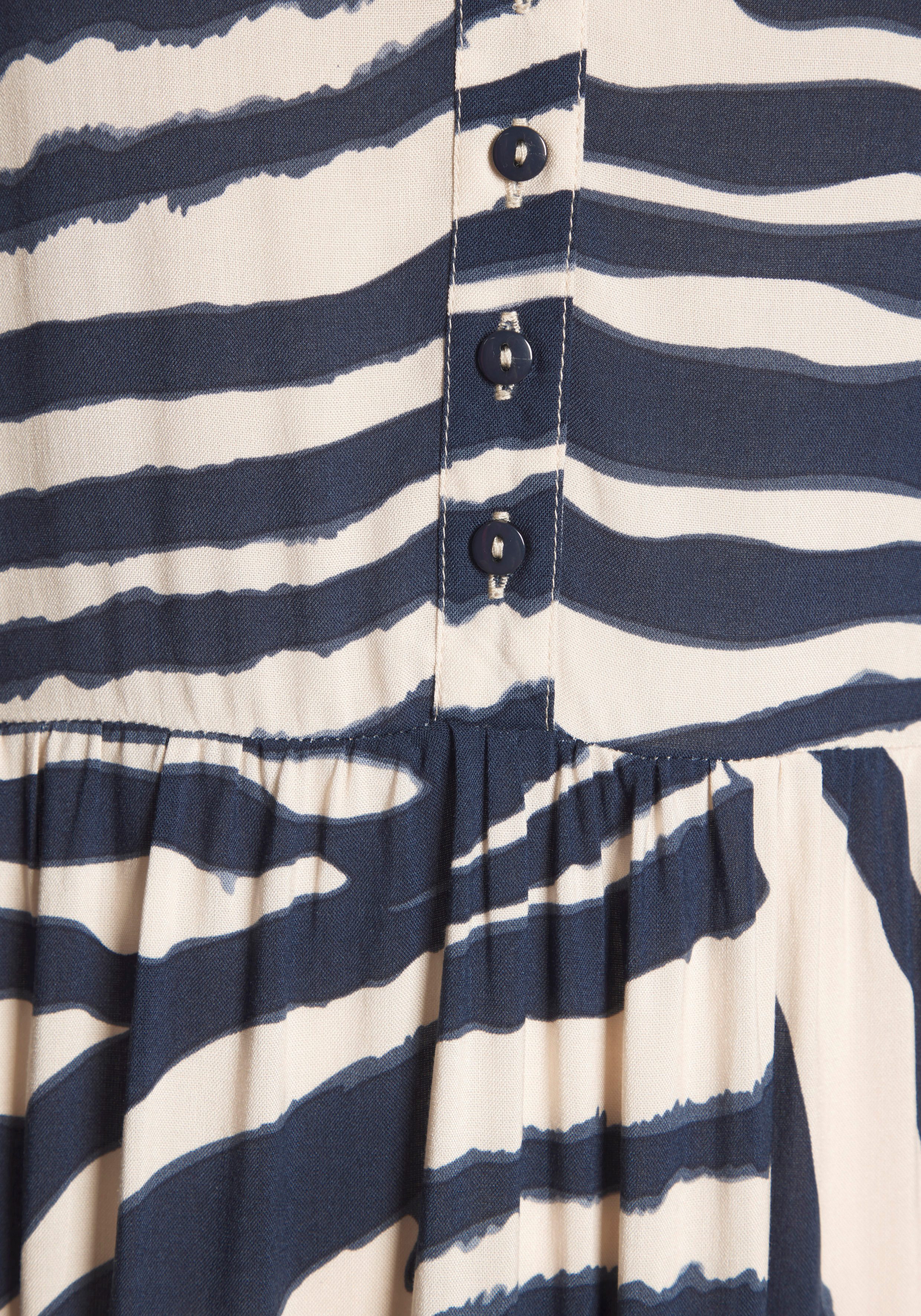 LASCANA Maxikleid mit Animalprint und kurzer Knopfleiste aus Webware, 3/4-Ärmel Sommerkleid in lockerer Passform, Kaftankleid mit weitem Rockteil