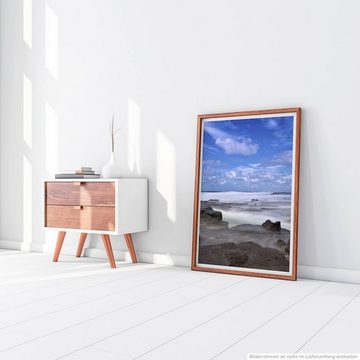 Sinus Art Poster Landschaftsfotografie 60x90cm Poster Ruhiger Strand bei Nebel und Sonne