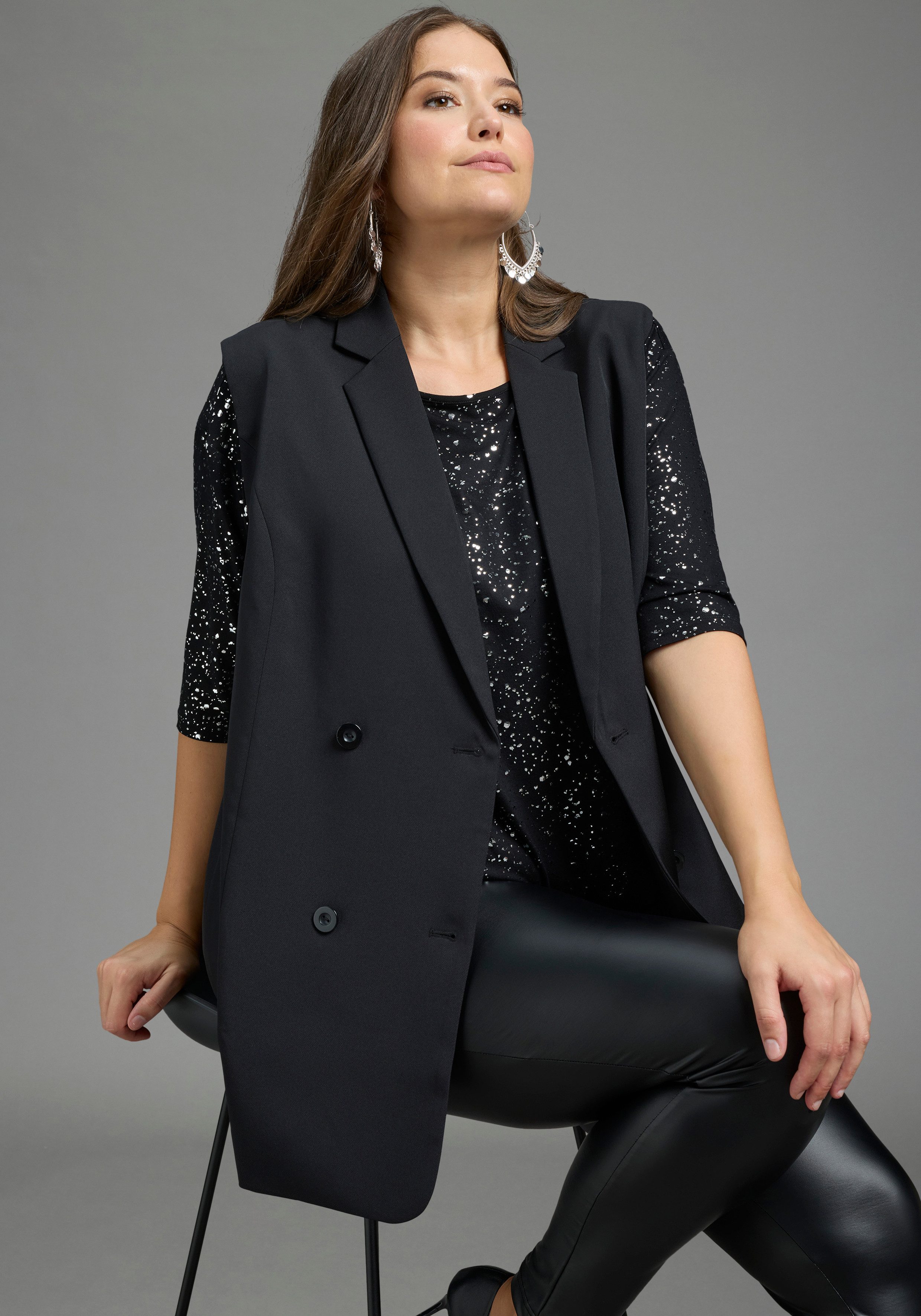 Laura Scott CURVE Longweste Große Größen aus Polyester und Elasthan, feminin geschnitten, unifarbene Optik