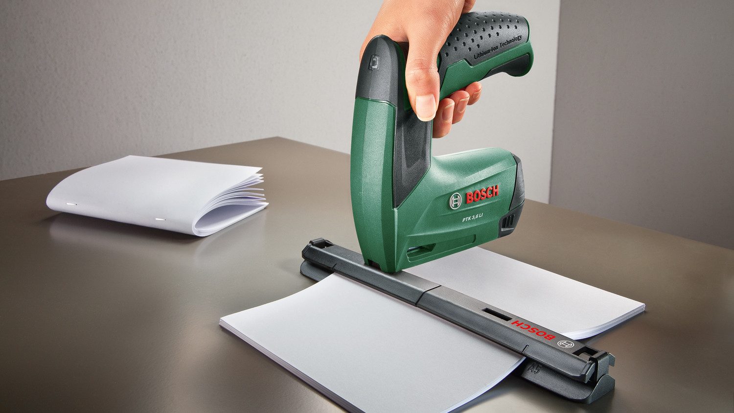 Bosch Home & Garden Akku-Tacker PTK 3,6 LI Office Set, inkl. Ladegerät und Zubehör