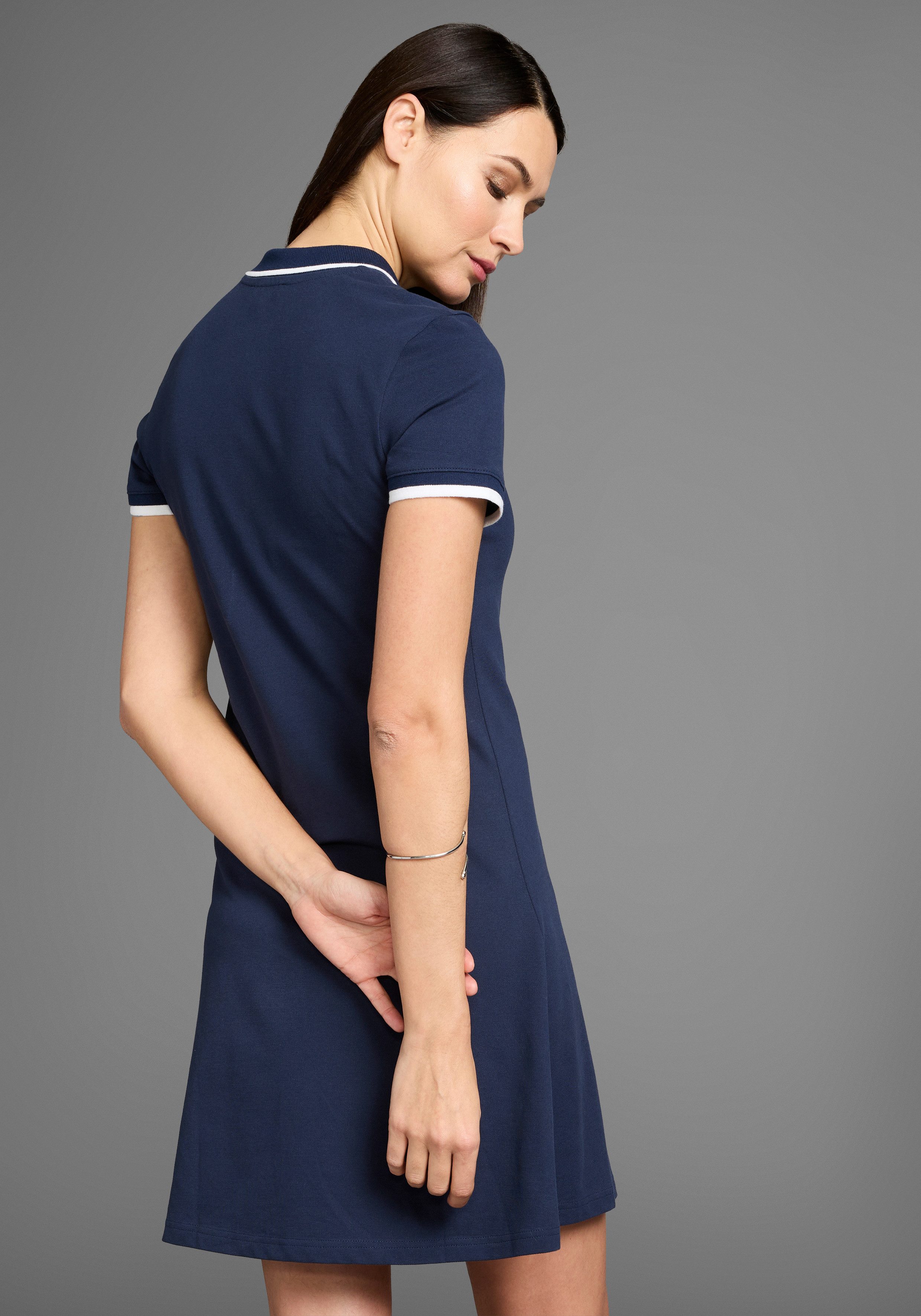 HECHTER PARIS Polokleid mit Kontrastdetails und Logoprint günstig online kaufen