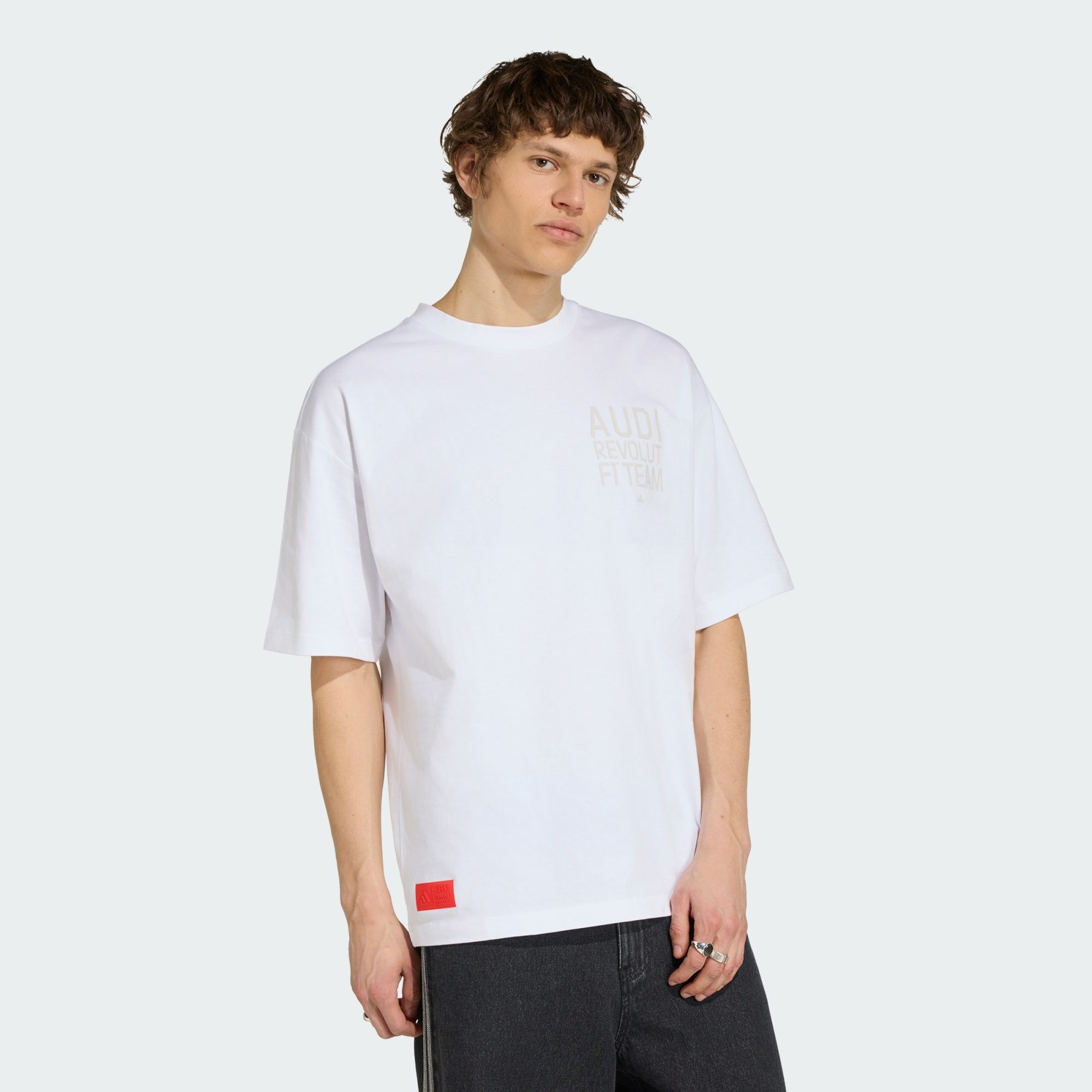 adidas Performance T-Shirt AUDI REVOLUT F1 TEAM ELEVATED GRAPHIC II T-SHIRT (1-tlg)