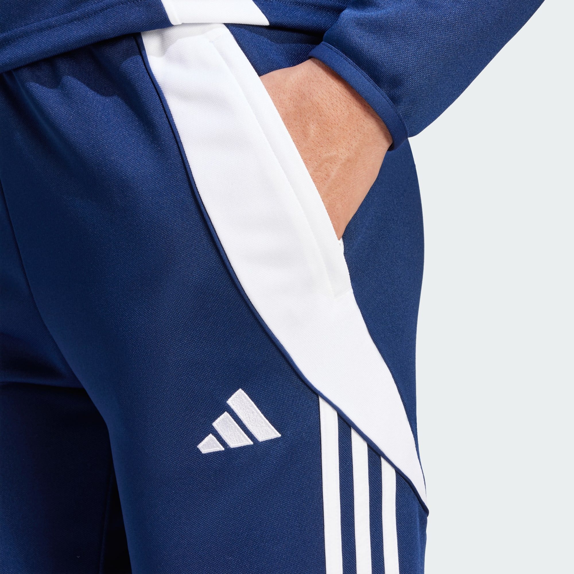 adidas Performance Trainingshose TIRO 24 TRAININGSHOSE (1-tlg)
