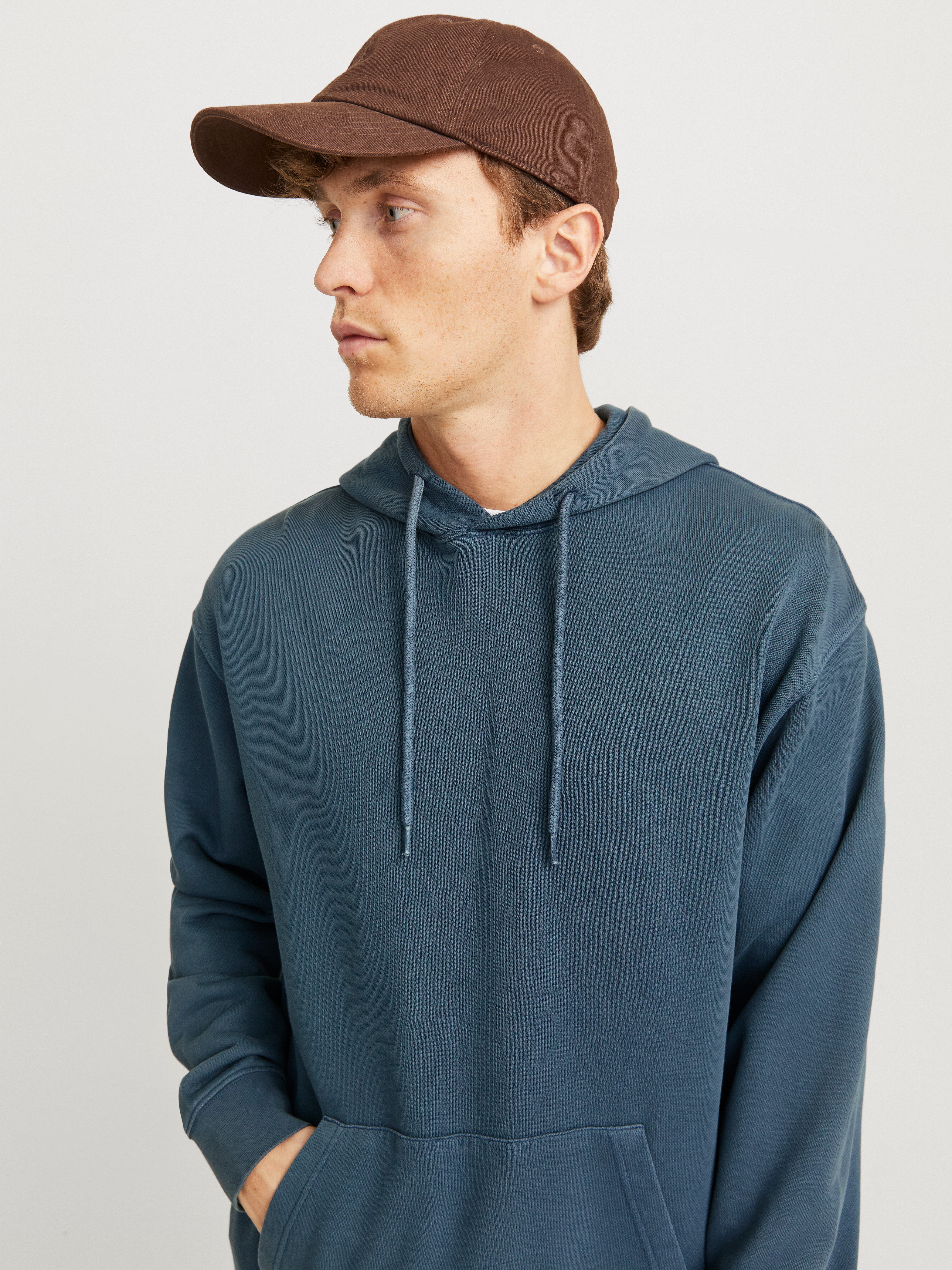 Jack & Jones Kapuzensweatshirt JJECHARGE FADED SWEAT HOOD NOOS mit Kapuze günstig online kaufen
