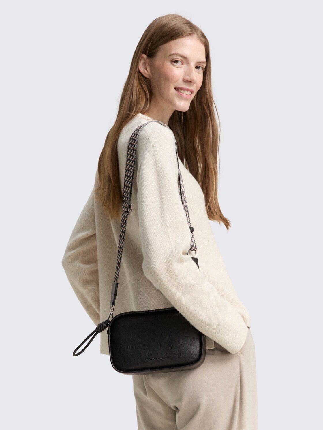 TOM TAILOR Kameratasche Bags, TTTATIANA Umhängetasche mit gemustertem Webriemen