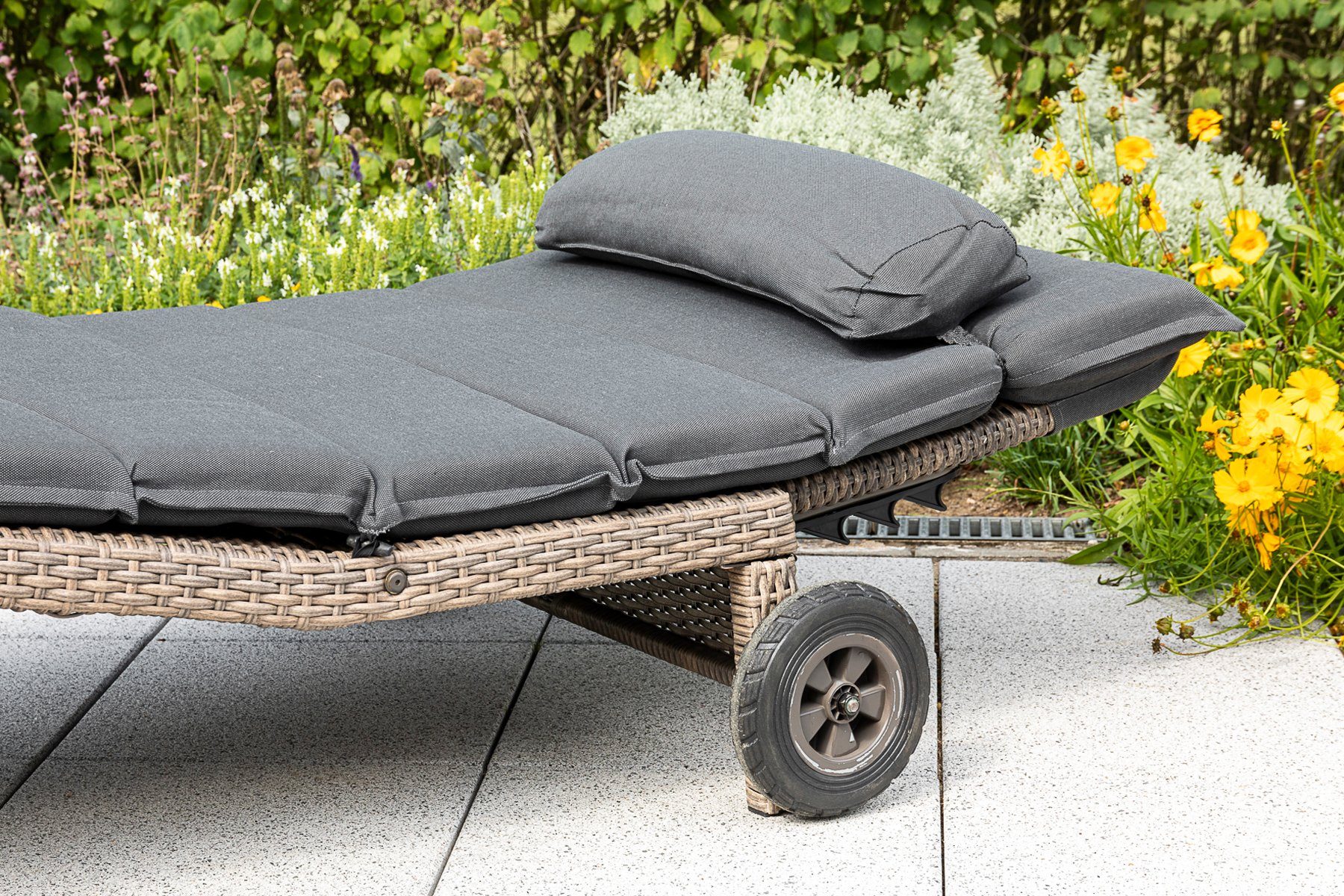 MERXX Gartenliege Andalusia, Alu/Kunststoffgeflecht, inkl. Auflage