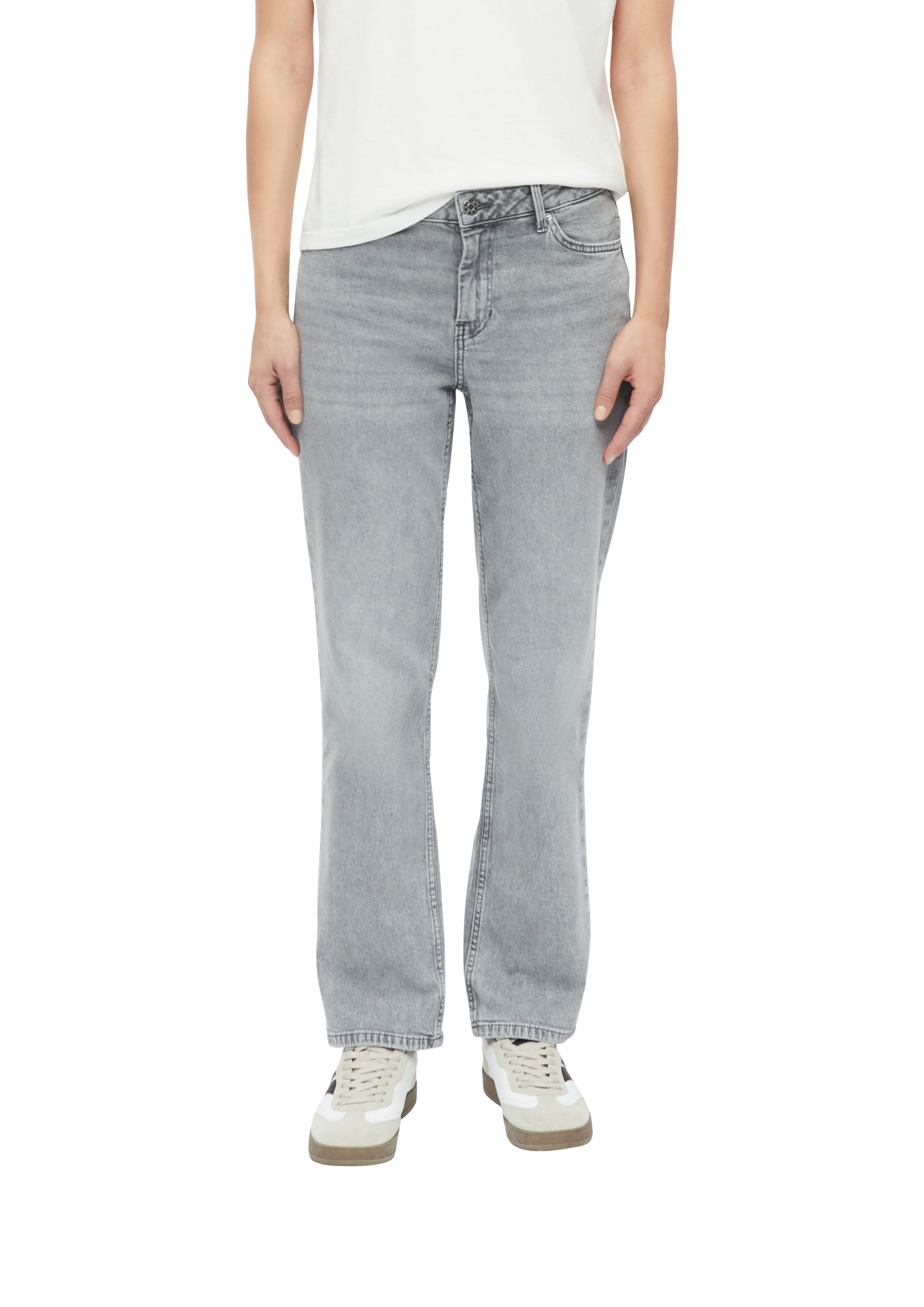 s.Oliver 5-Pocket-Jeans Karolin mit Stretch / Leichte Waschung