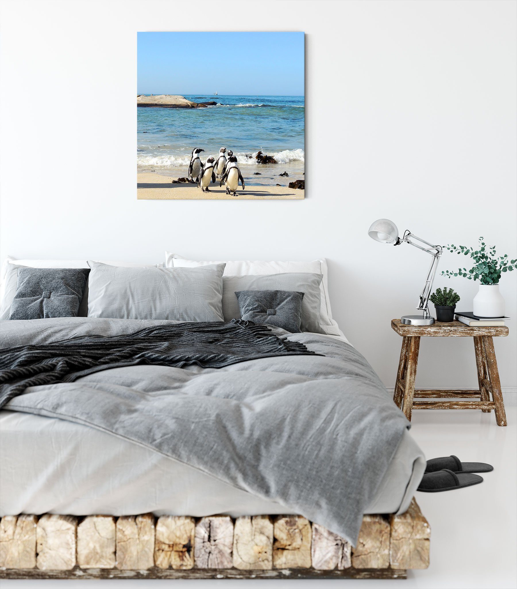Pixxprint Leinwandbild Pinguine am Strand, Pinguine am Strand (1 St), Leinwandbild fertig bespannt, inkl. Zackenaufhänger