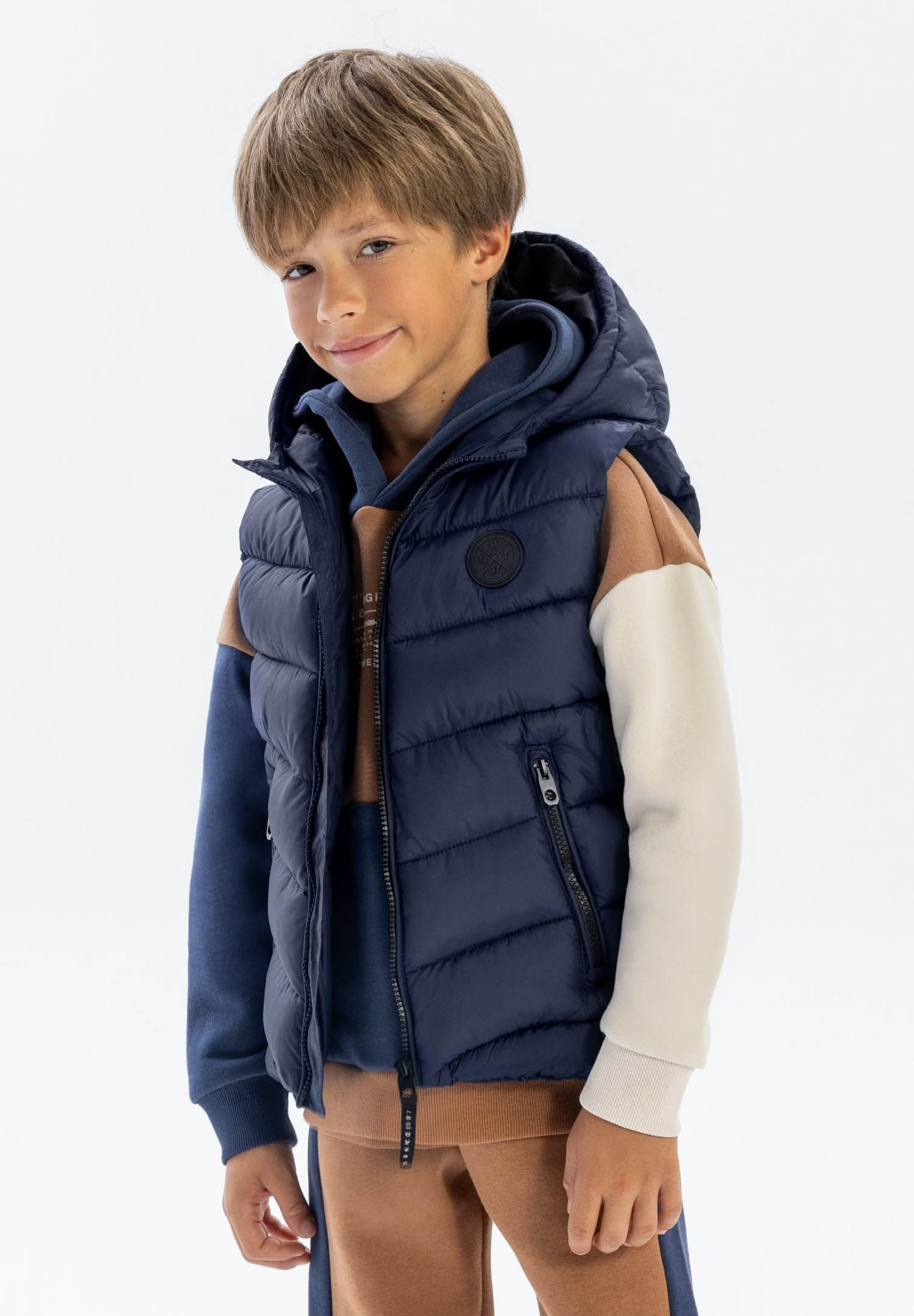 MINOTI Steppweste Ärmellose Jacke mit Badge und Kontrastdetails  (2y-14y) günstig online kaufen