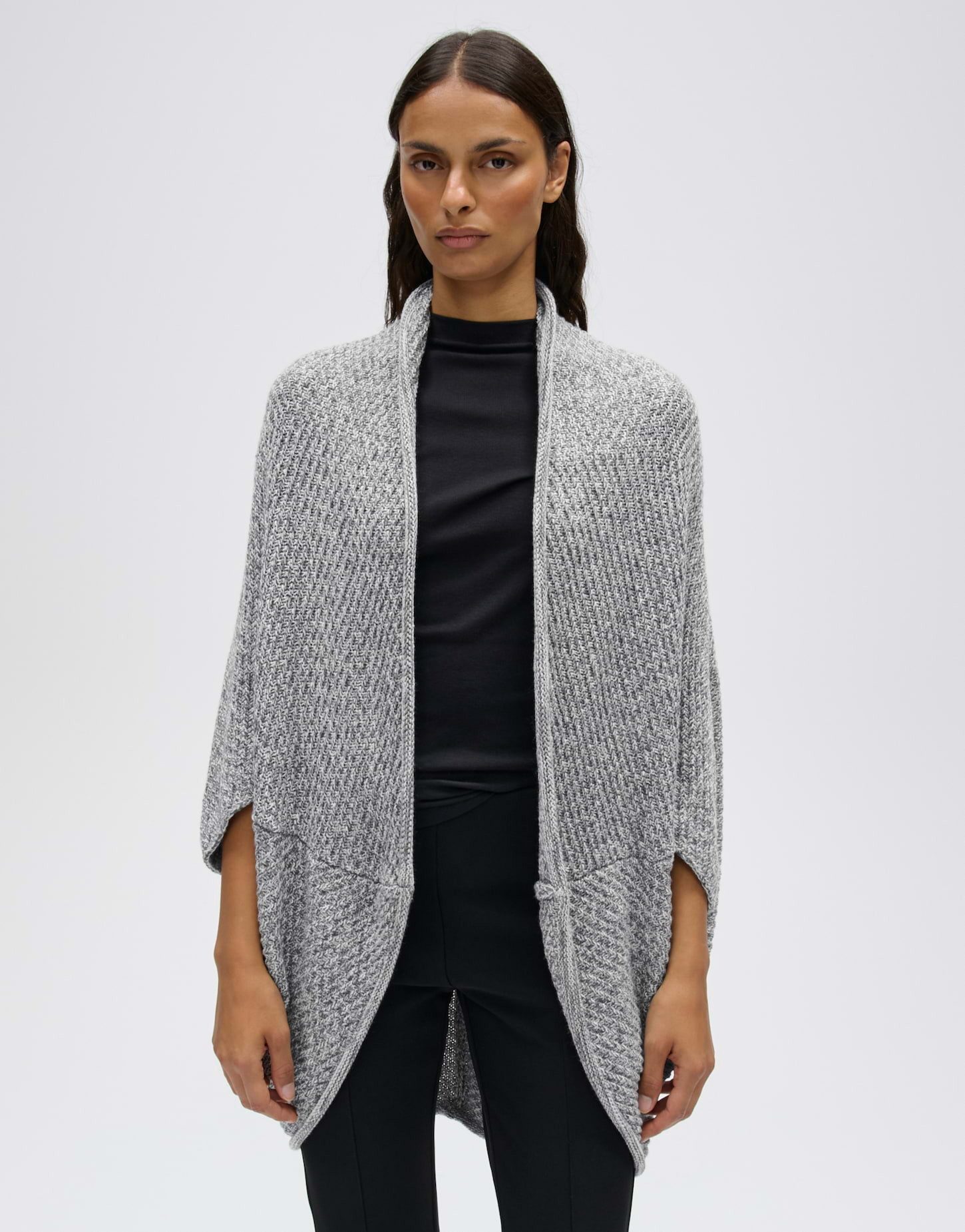 OPUS Cape Amaryllis waffle aus pflegeleichtem Material Die Capeform bringt Struktur und Leichtigkeit in Layerings
