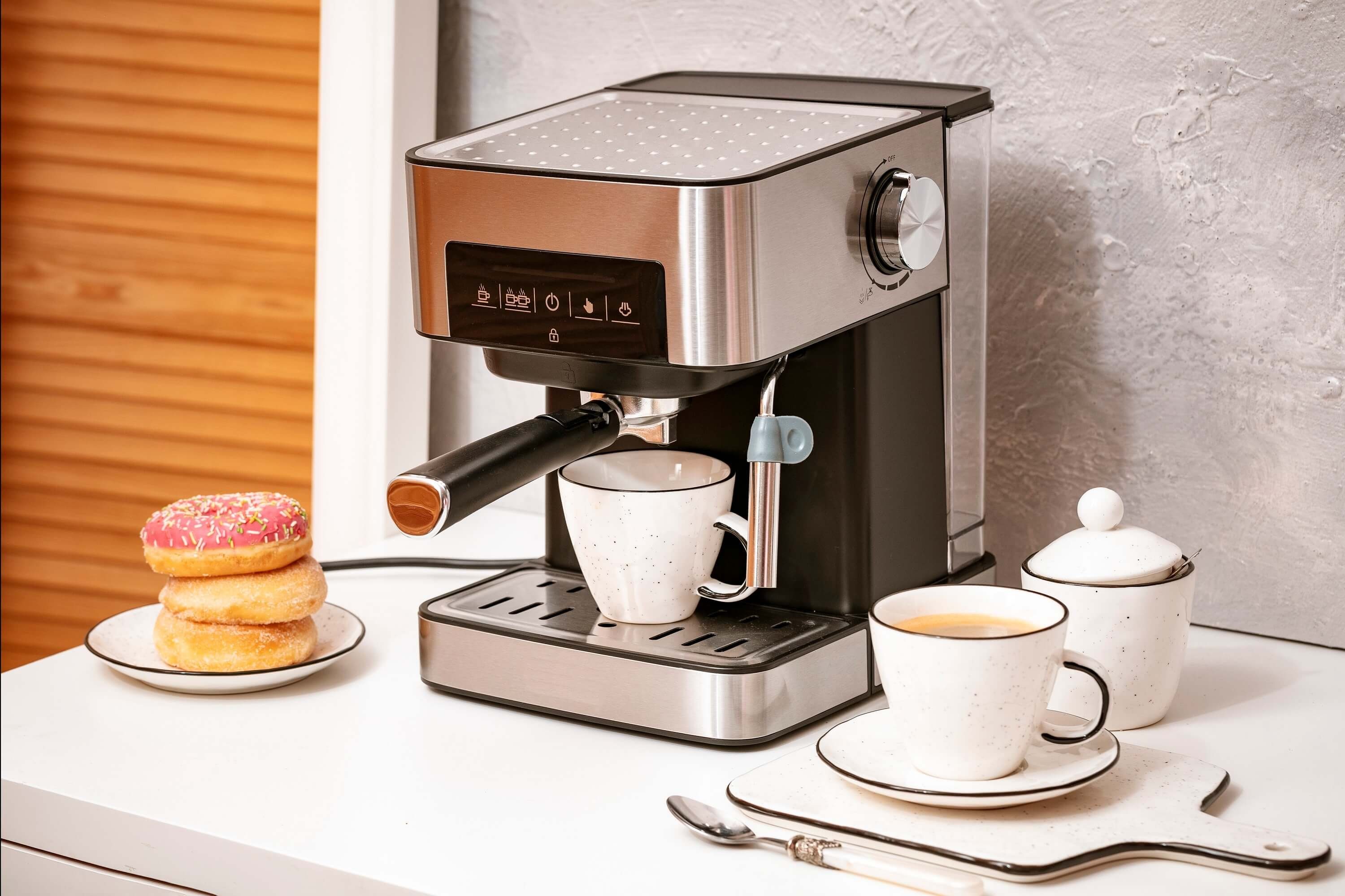 Camry Espressomaschine, Edelstahl, 15 bar, Milchaufschäumer
