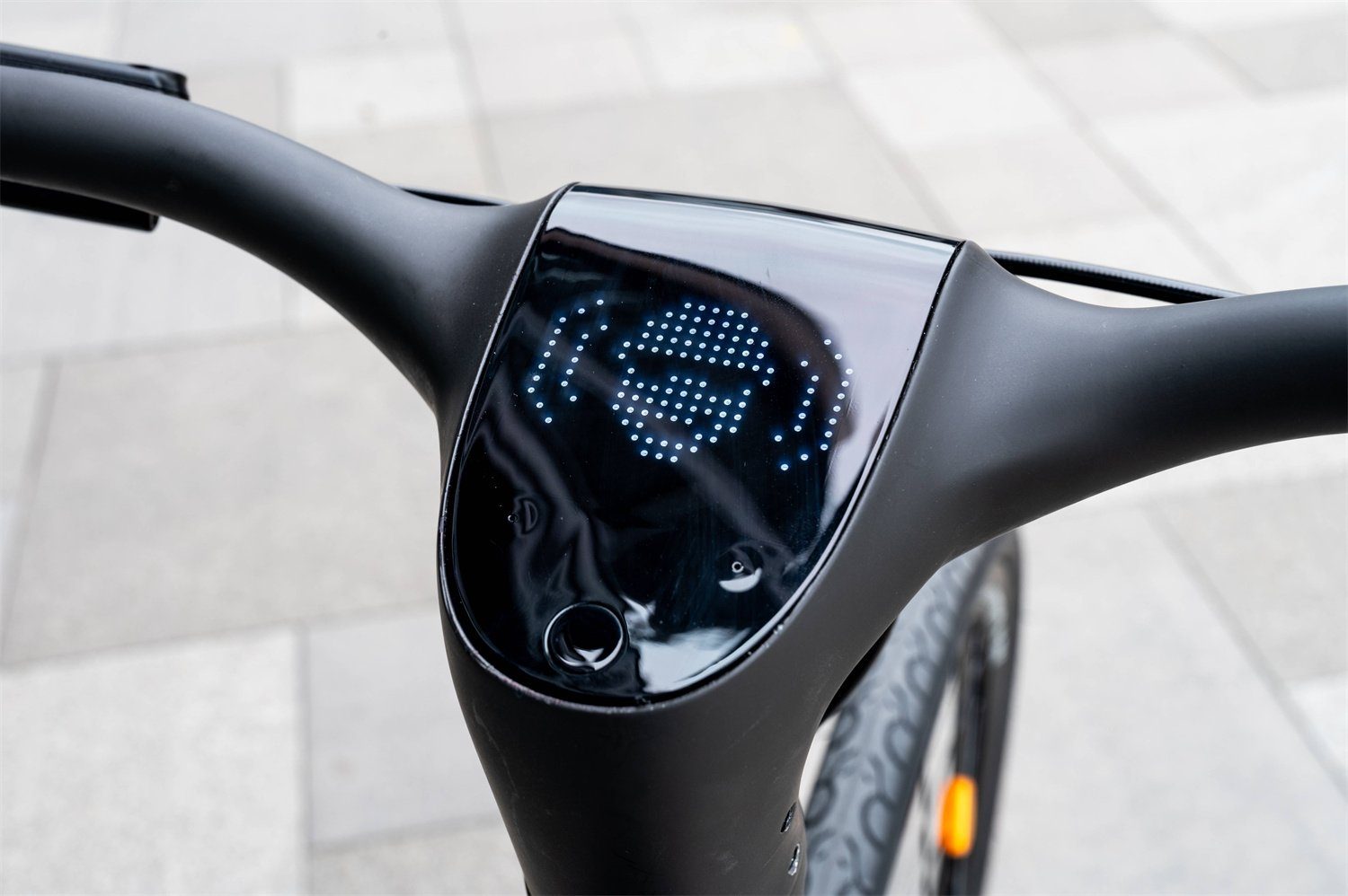 Urtopia E-Bike 1 (Set, Mit Motoren, Orange 360Wh,Mit Heckmontierte City Wifi,Bluetooth,LED-Matrixdisplay,Touch-Interaktion,GPS,OTA One Gang, Carbon Batterieladege), e-bike