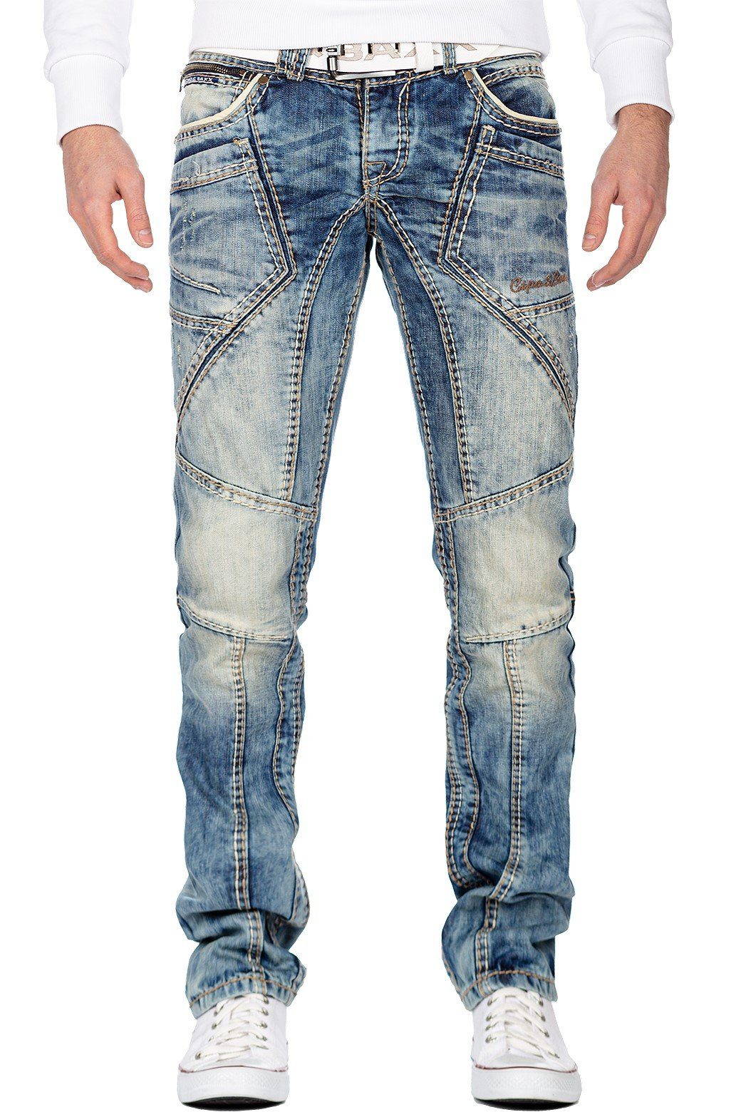 Cipo & Baxx Regular-fit-Jeans Hose BA-CD535 mit dicken Kontrastnähten als Applikation