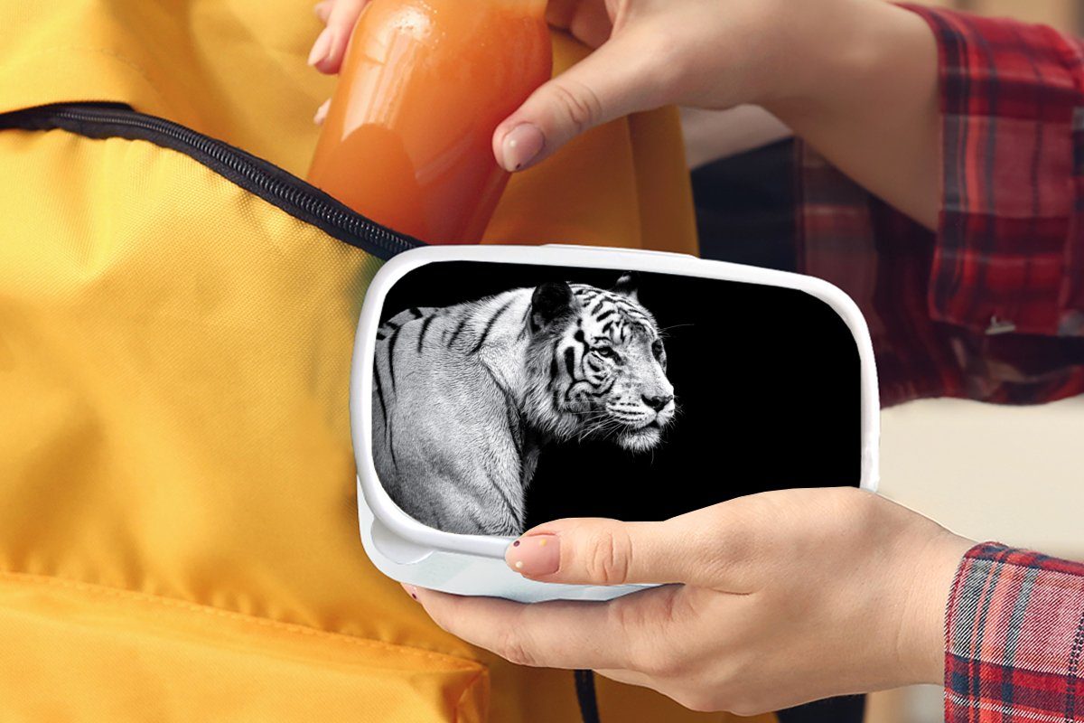 schwarzem Brotbox Hintergrund, und Brotdose, Kunststoff, Erwachsene, eines weißen Studioaufnahme Kinder MuchoWow (2-tlg), für für Tigers und auf Jungs Lunchbox Mädchen