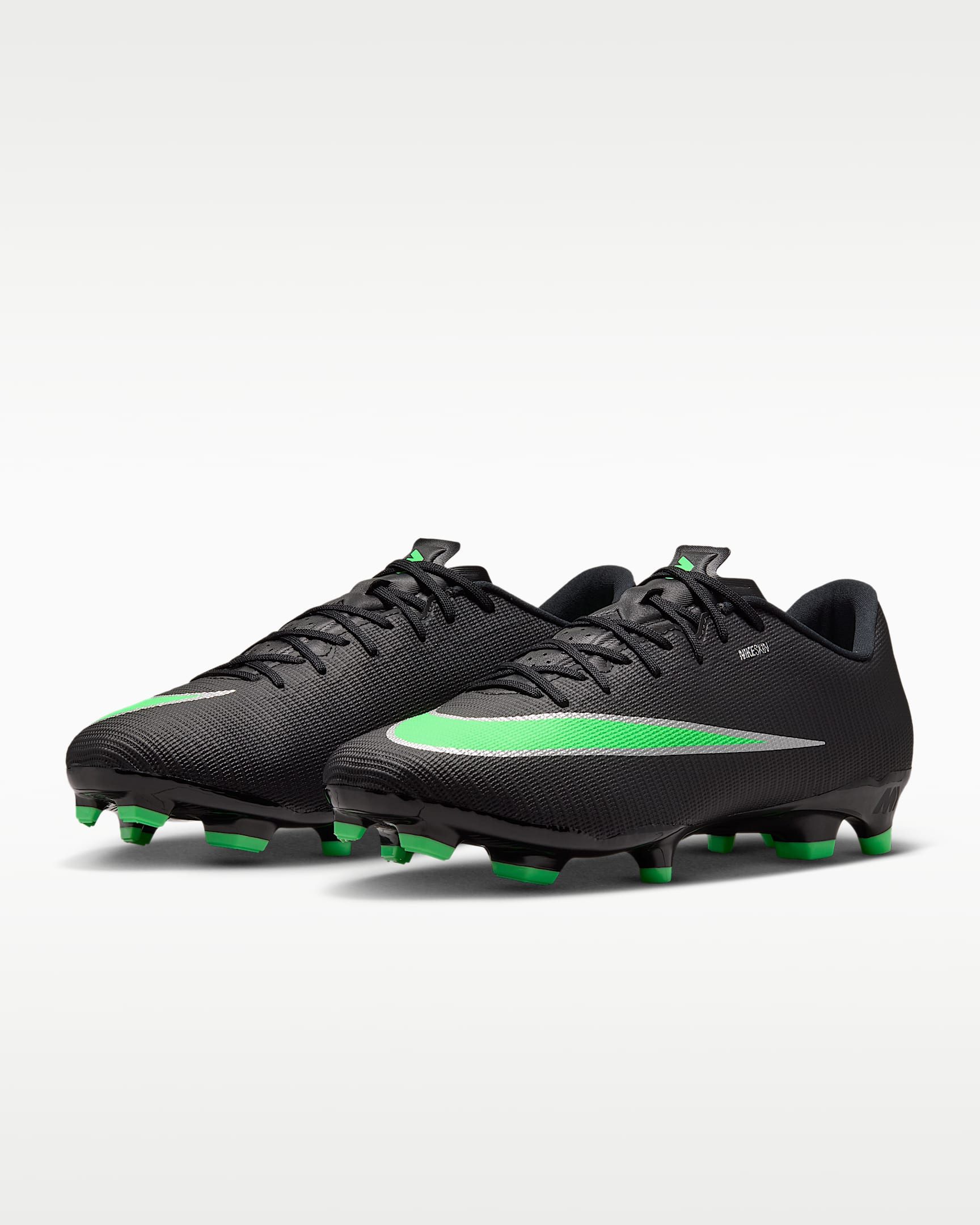 Nike Mercurial Vapor 17 Academy Fußballschuh Außensohle für Rasen und Kunstrasen, speziell für feste Böden