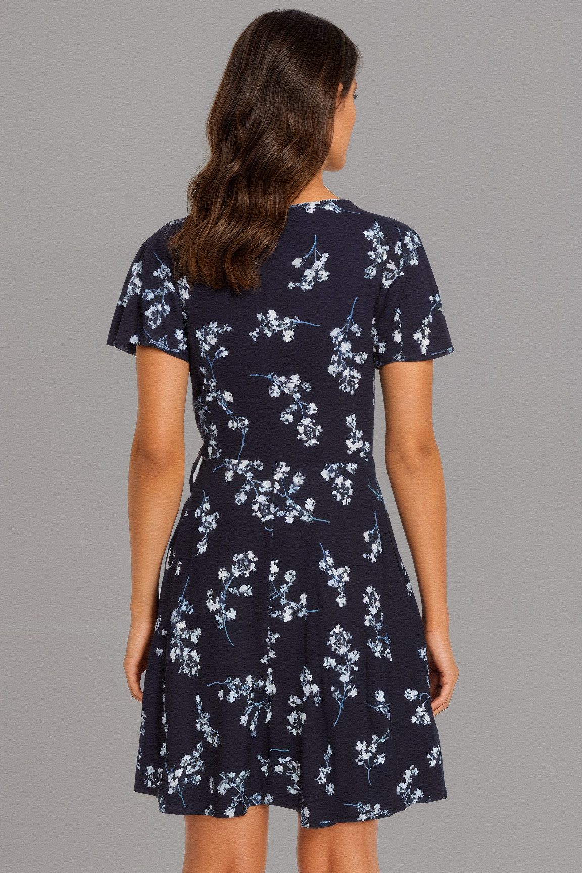 Laura Scott Sommerkleid in Wickeloptik mit günstig online kaufen
