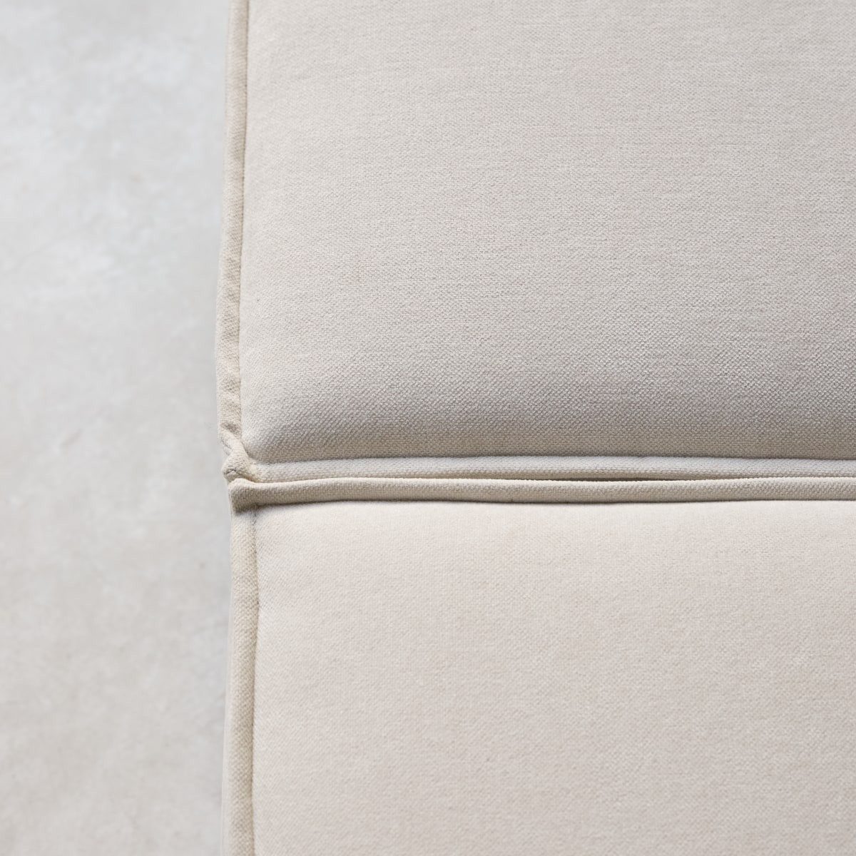 Tikamoon Sessel Dario Lounge-Modulsessel mit beigefarbenem Stoffbezug