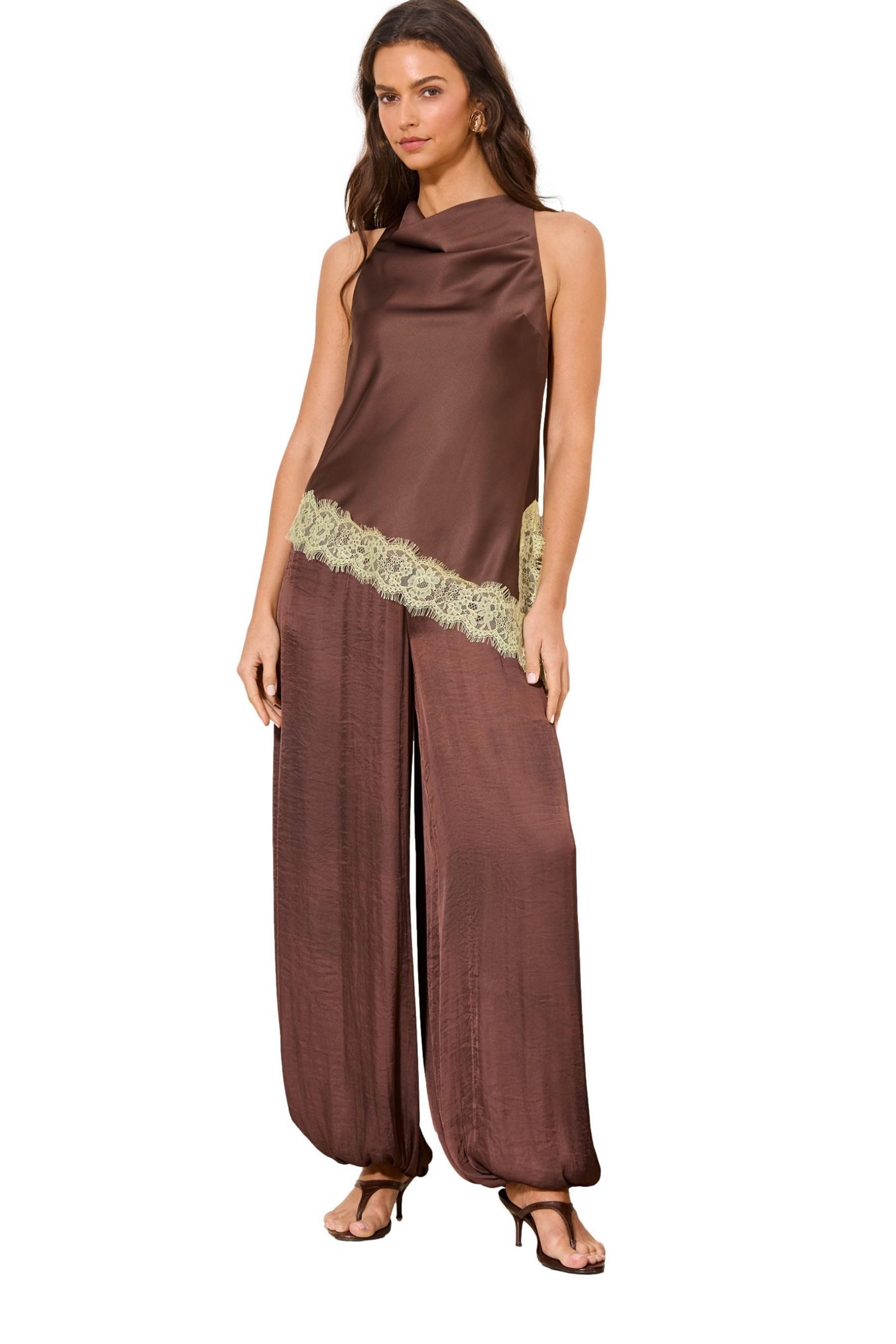 LIPSY Neckholdertop Lipsy Asymmetrisches Neckholder-Oberteil, Regular (1-tlg)