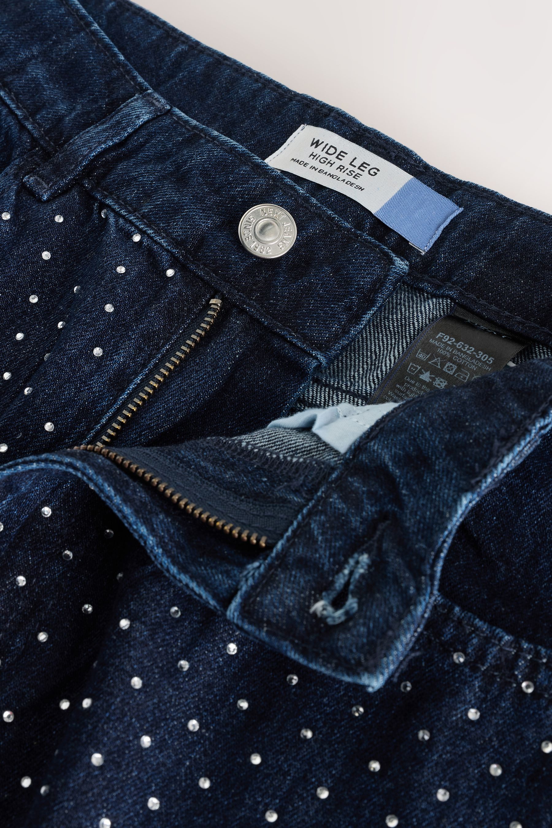 Next Weite Jeans Verzierte Jeans mit weitem Hosenbein (1-tlg)