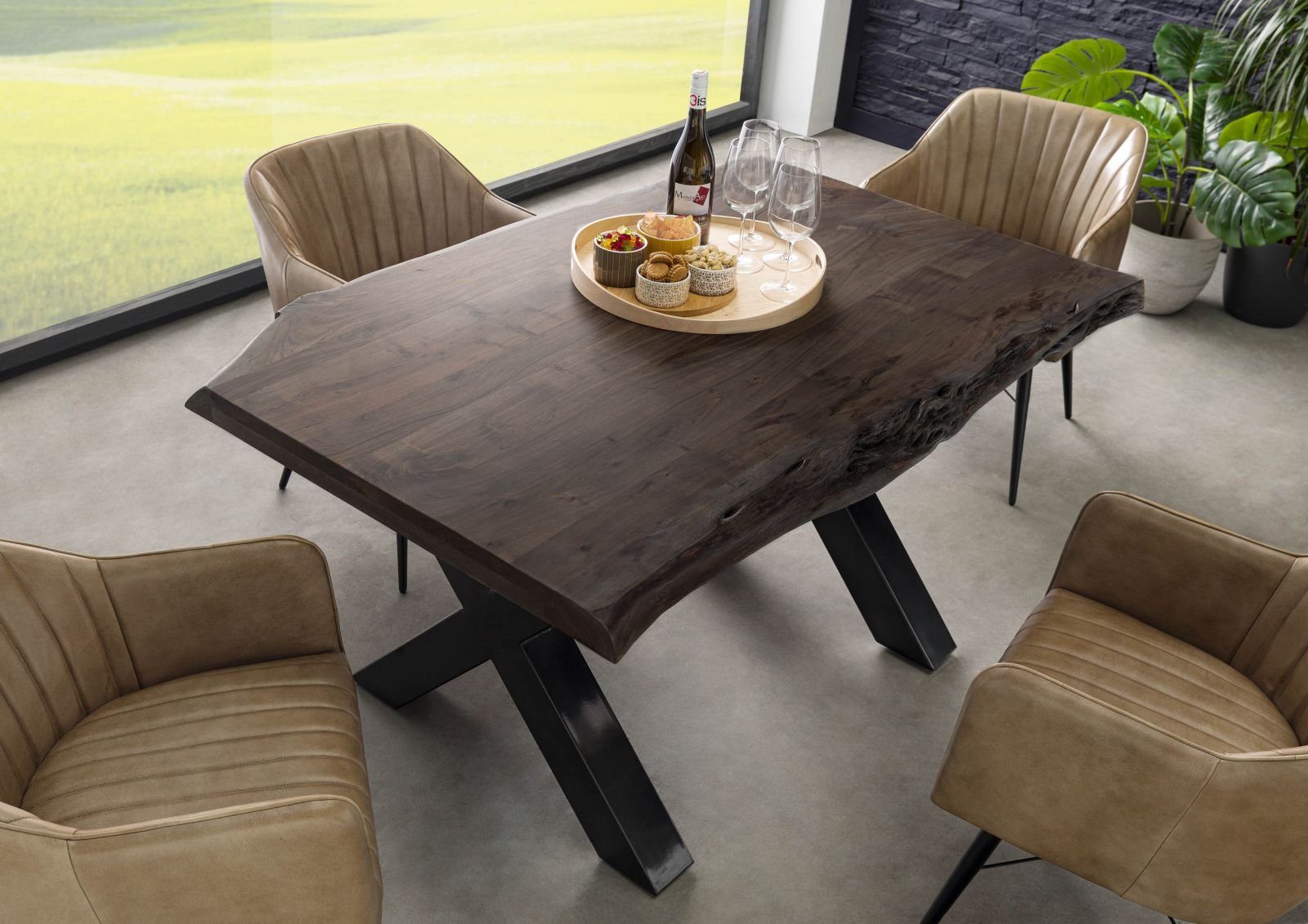 Massivmoebel24 Baumkantentisch FREEFORM (Baumtisch Akazie 160x90x77 günstig online kaufen