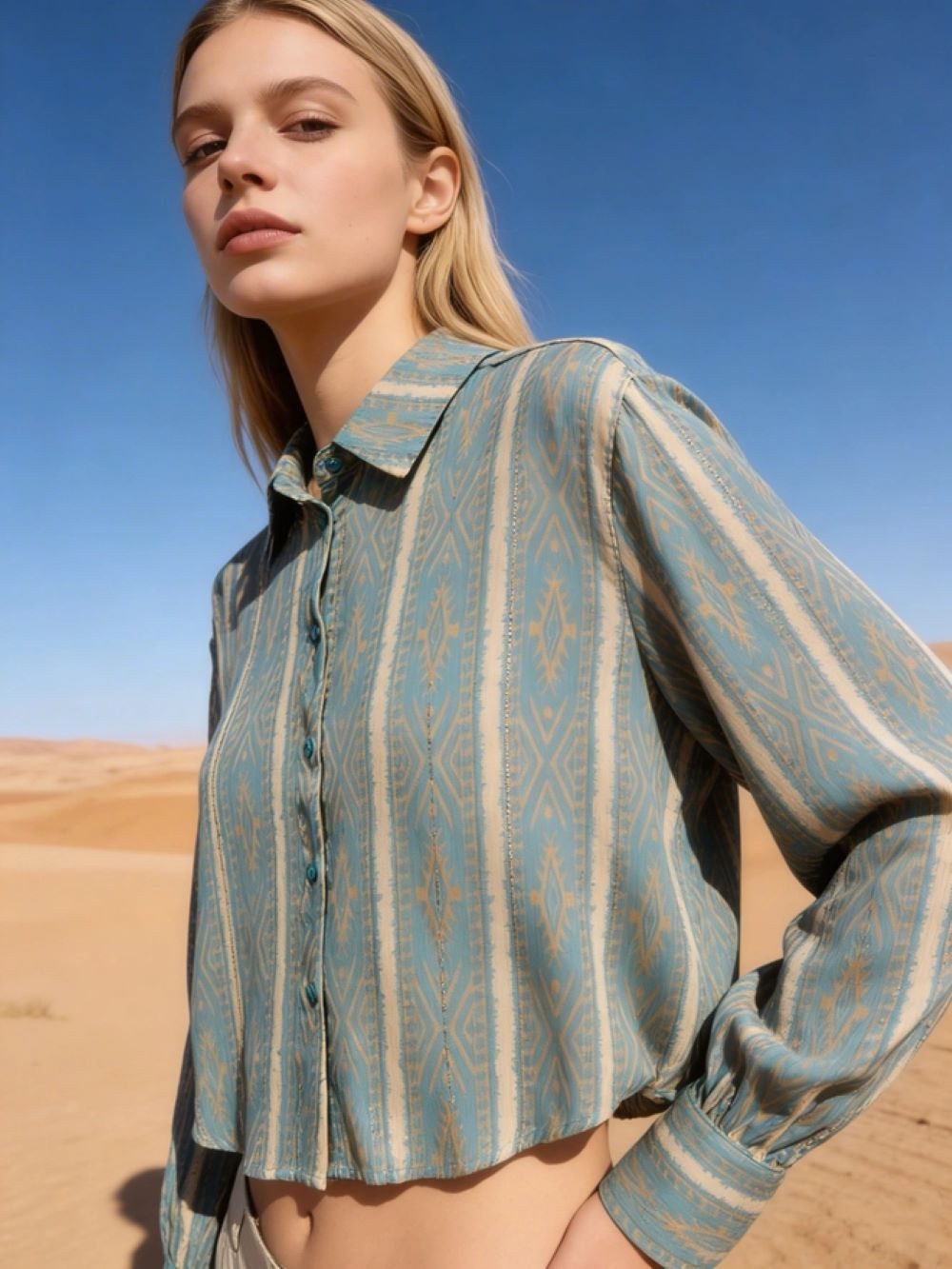 Last Queen Langarmhemd Parisienne Lurex – Elegante Top-Bluse mit französischem Flair Französisch inspirierter, moderner Stil